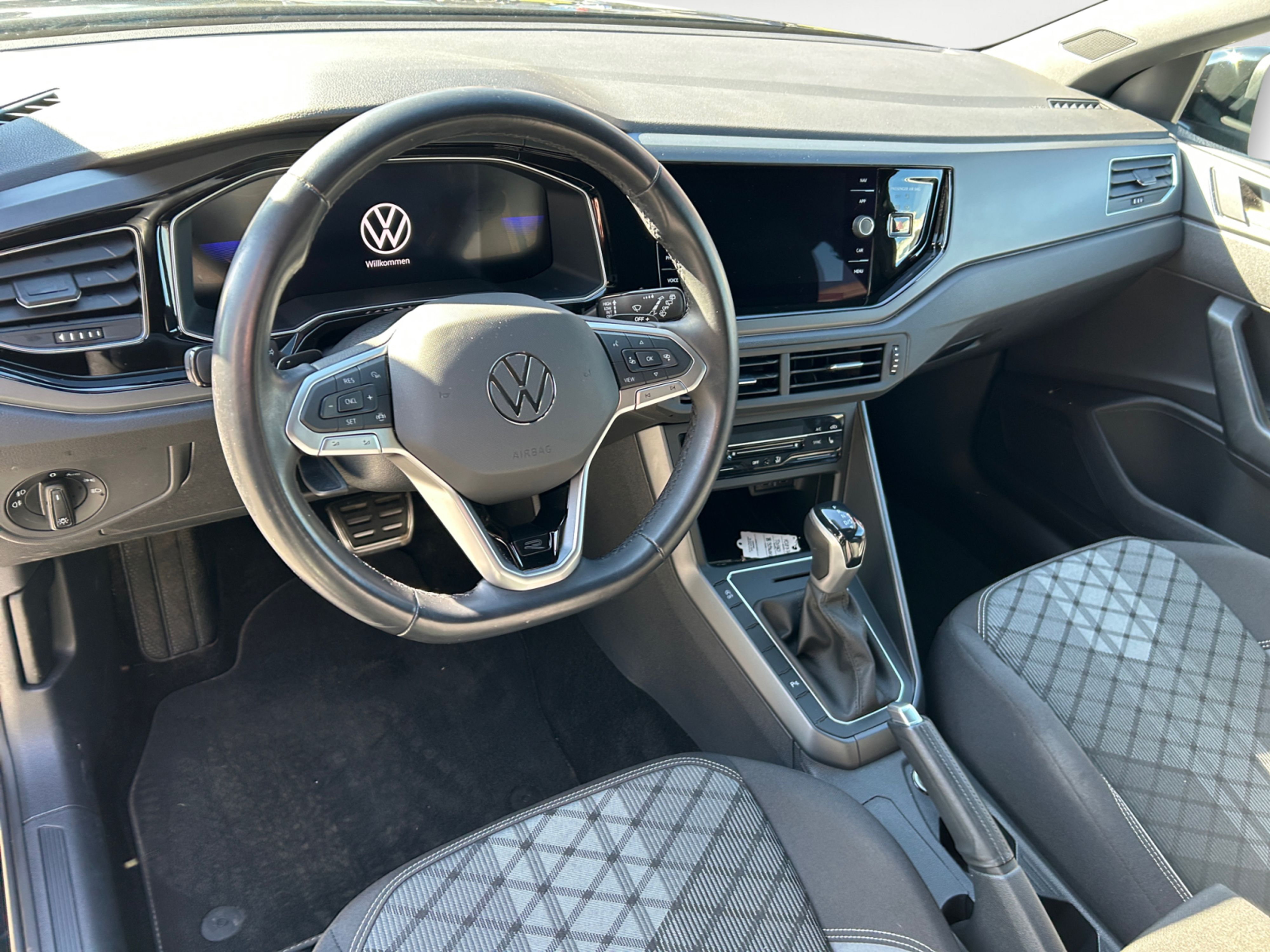 Volkswagen - Taigo 1.0 TSI OPF DSG R-Line