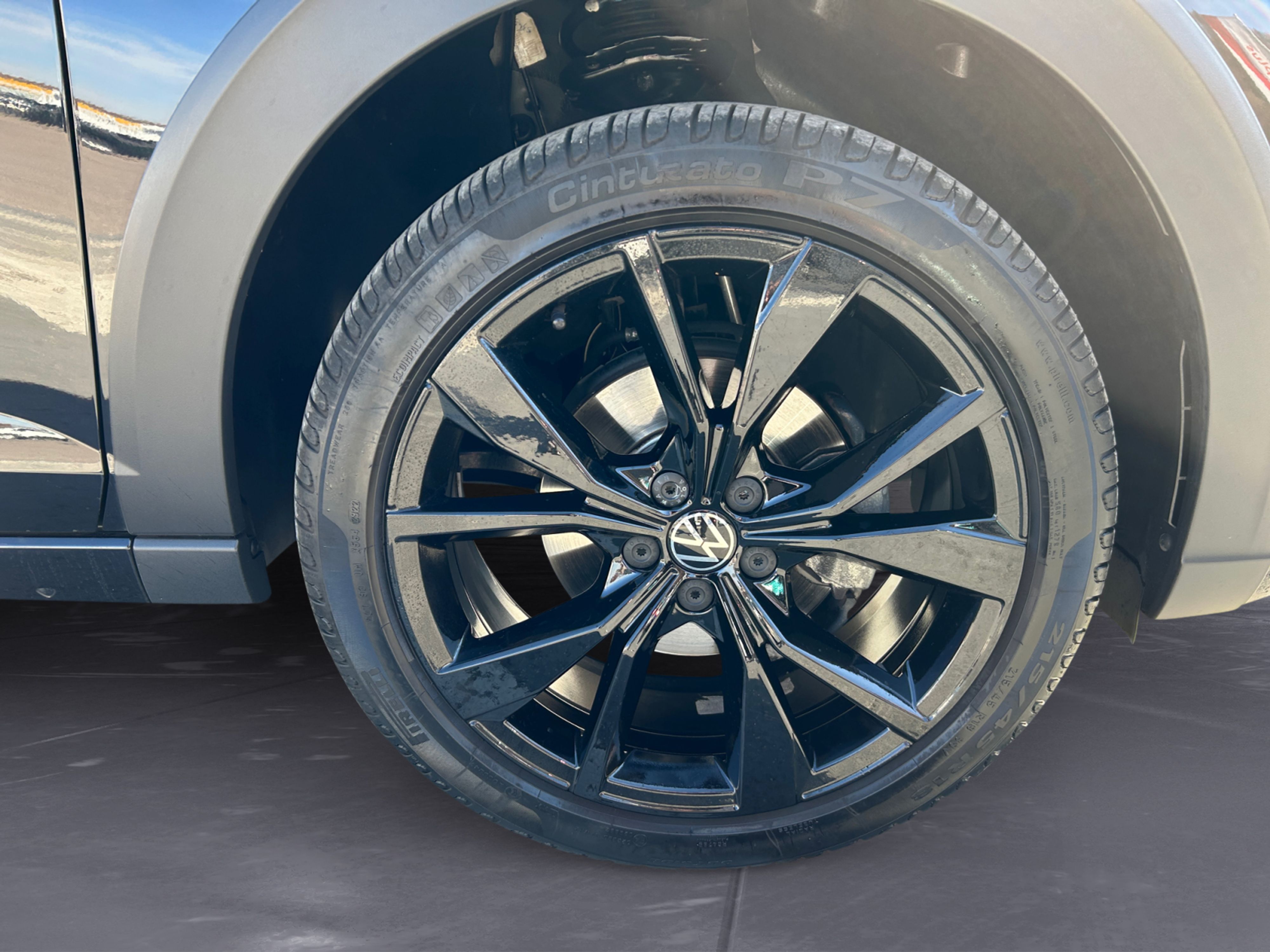 Volkswagen - Taigo 1.0 TSI OPF DSG R-Line