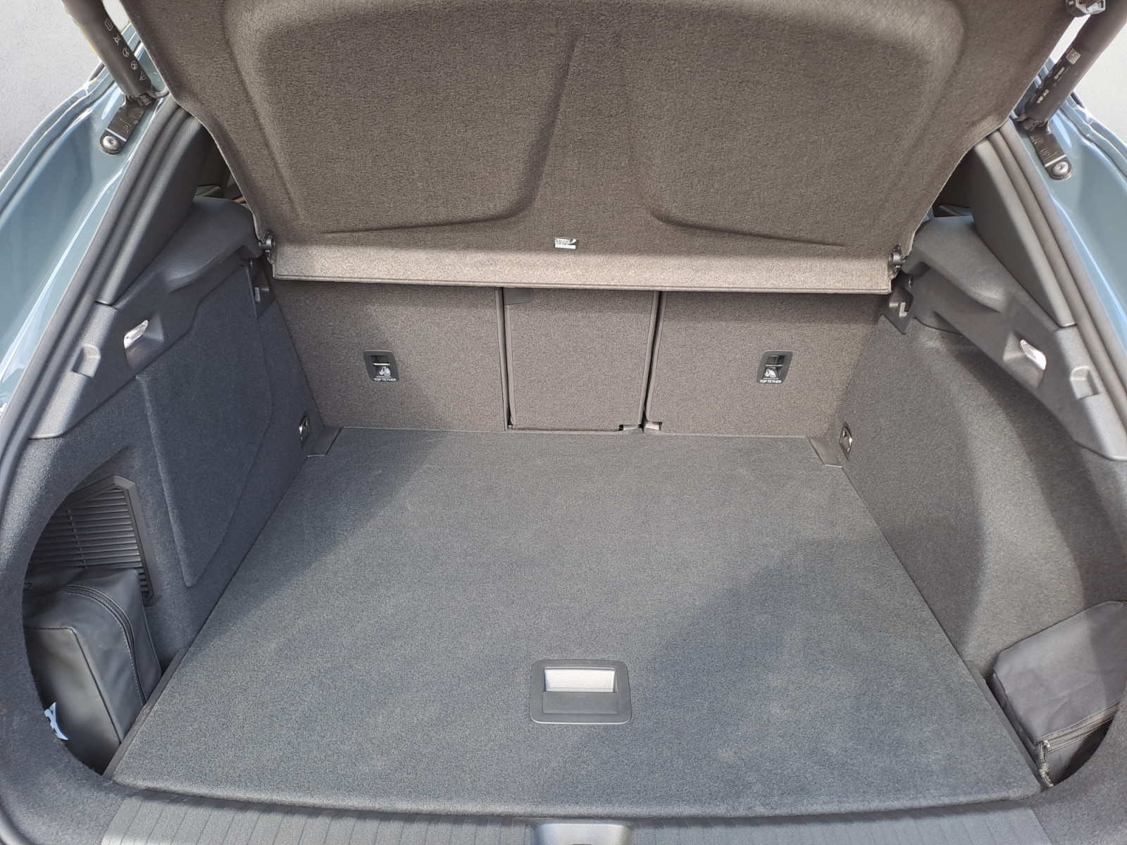 Cupra - Terramar 1.5 e-HYBRID  6-Gang-DSG