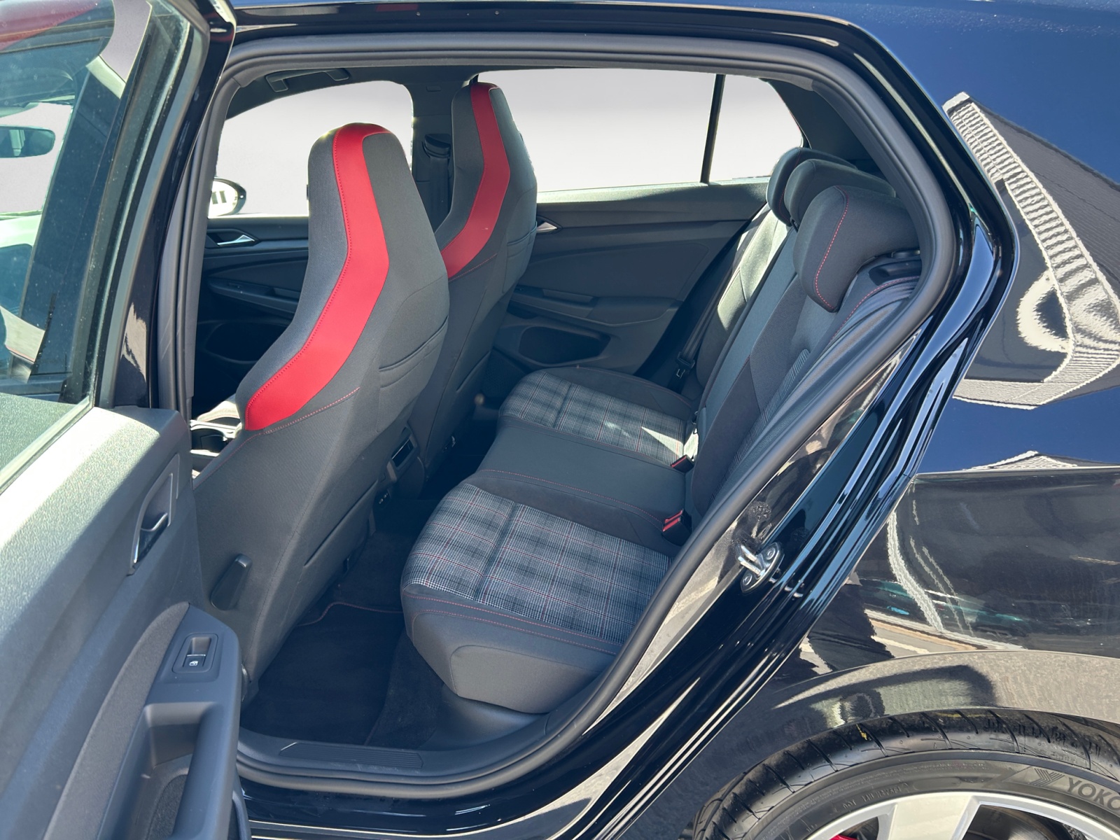 Volkswagen - Golf GTI 2.0 TSI