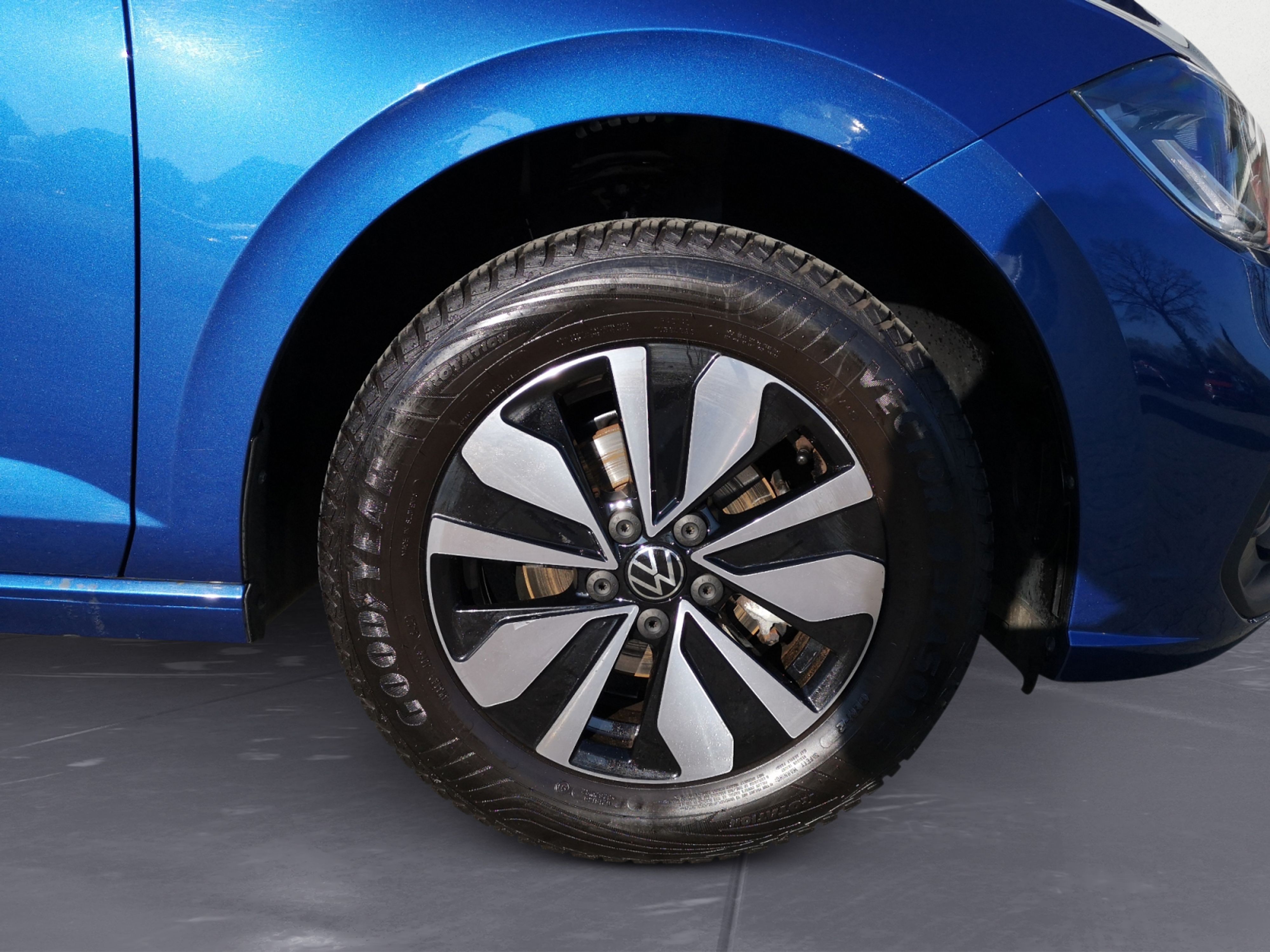 Volkswagen - Polo 1.0 TSI Move DSG