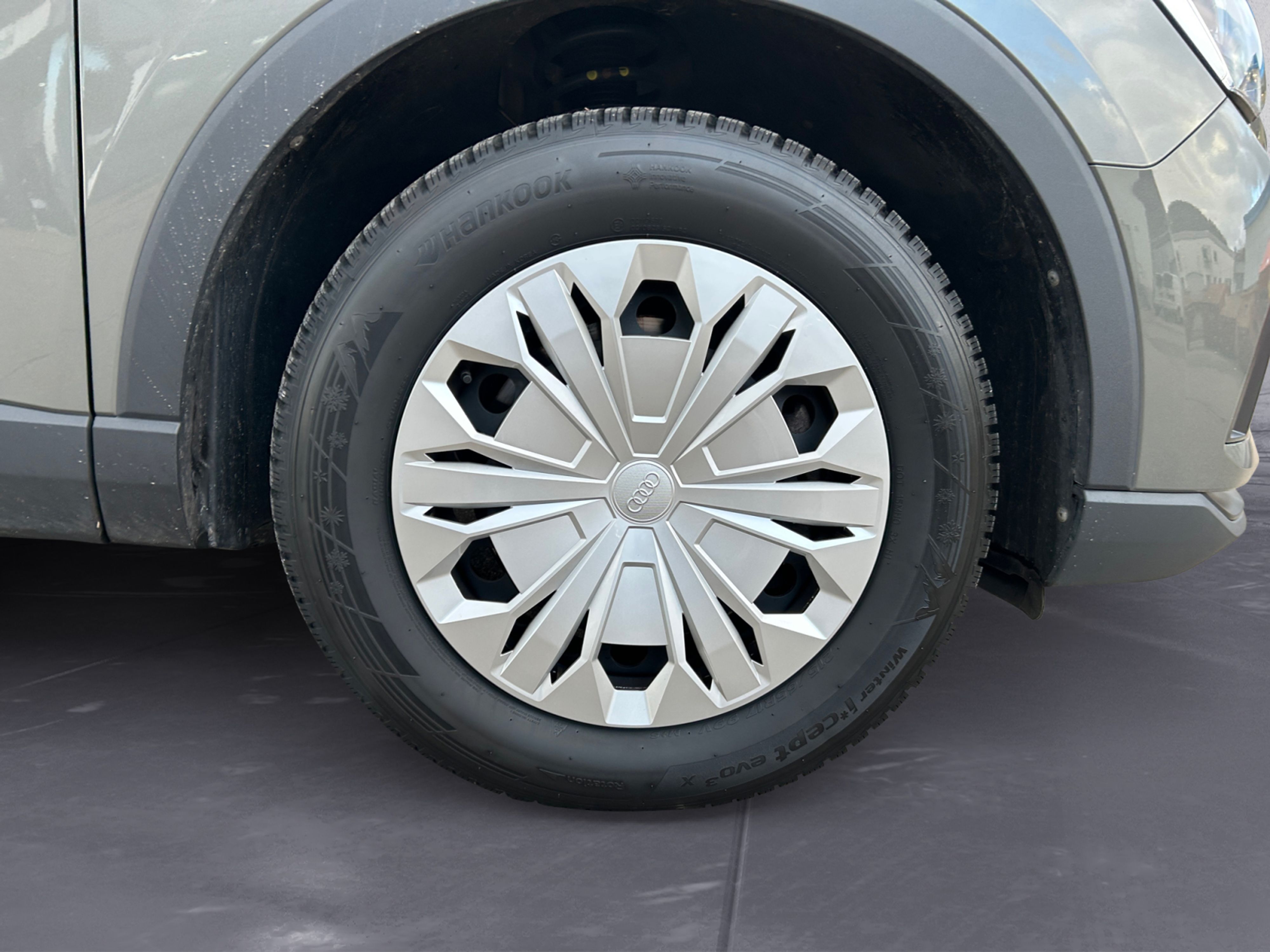 Audi - Q3 45 TFSIe S tronic