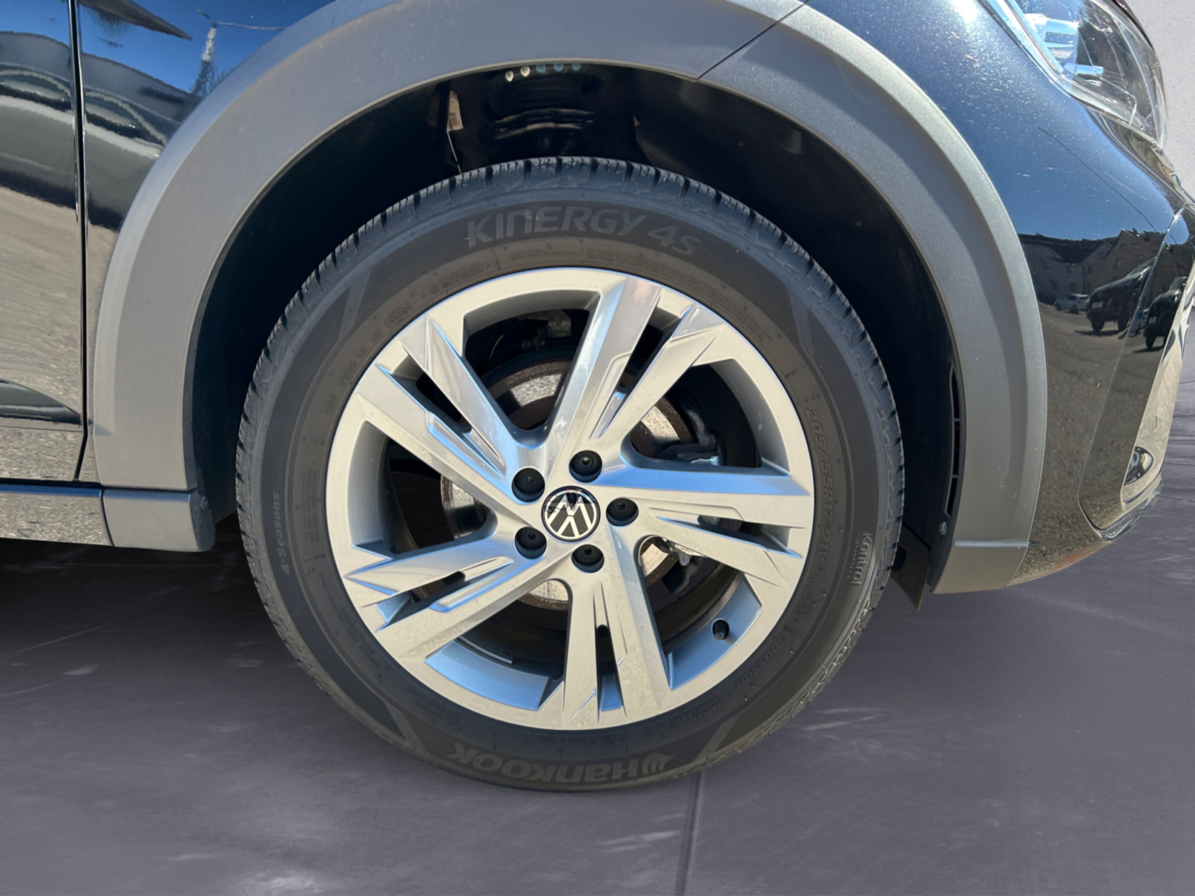 Volkswagen - Taigo 1.5 TSI OPF DSG R-Line