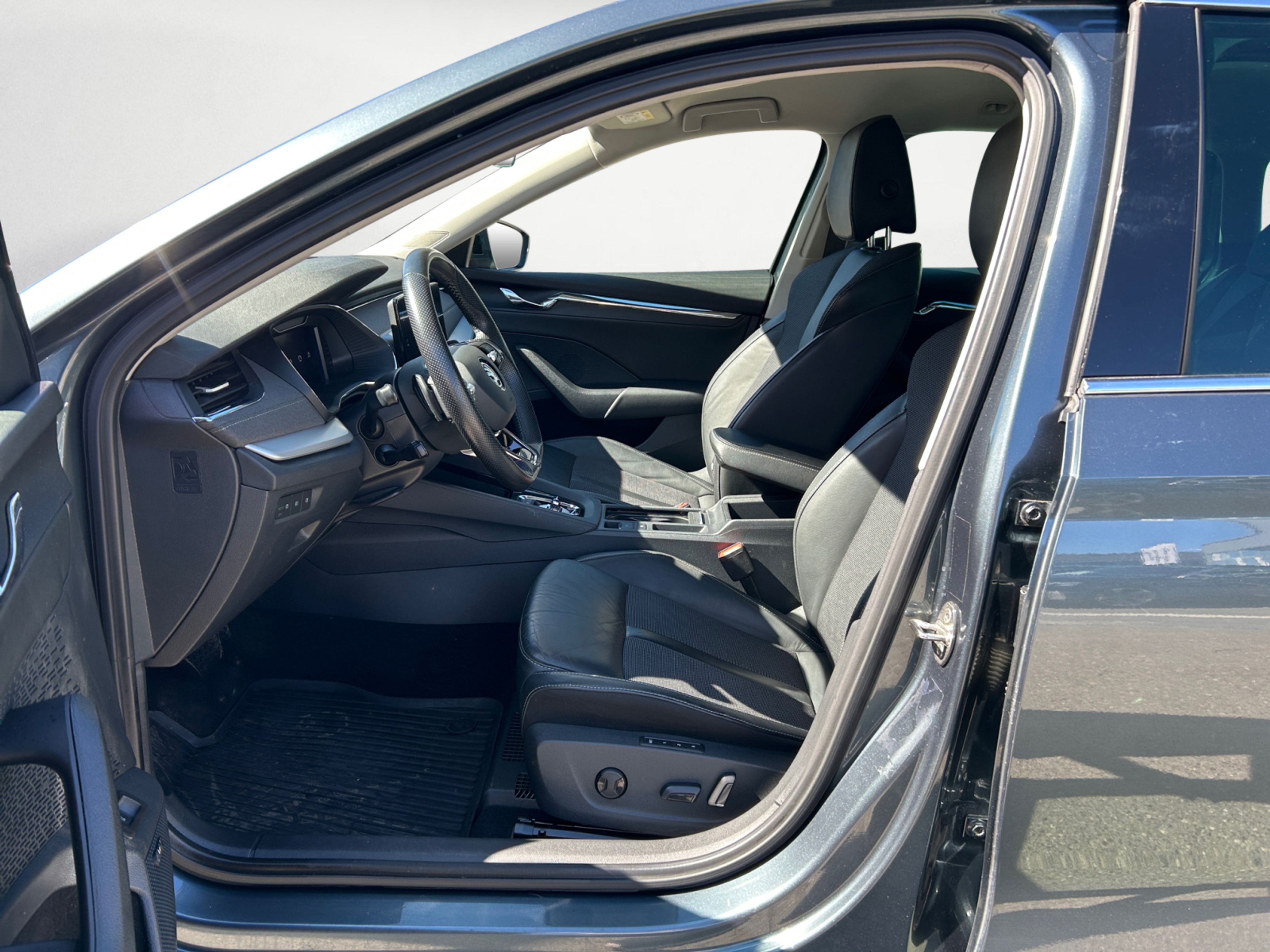 Skoda - Octavia Combi 2.0 TDI DSG Style