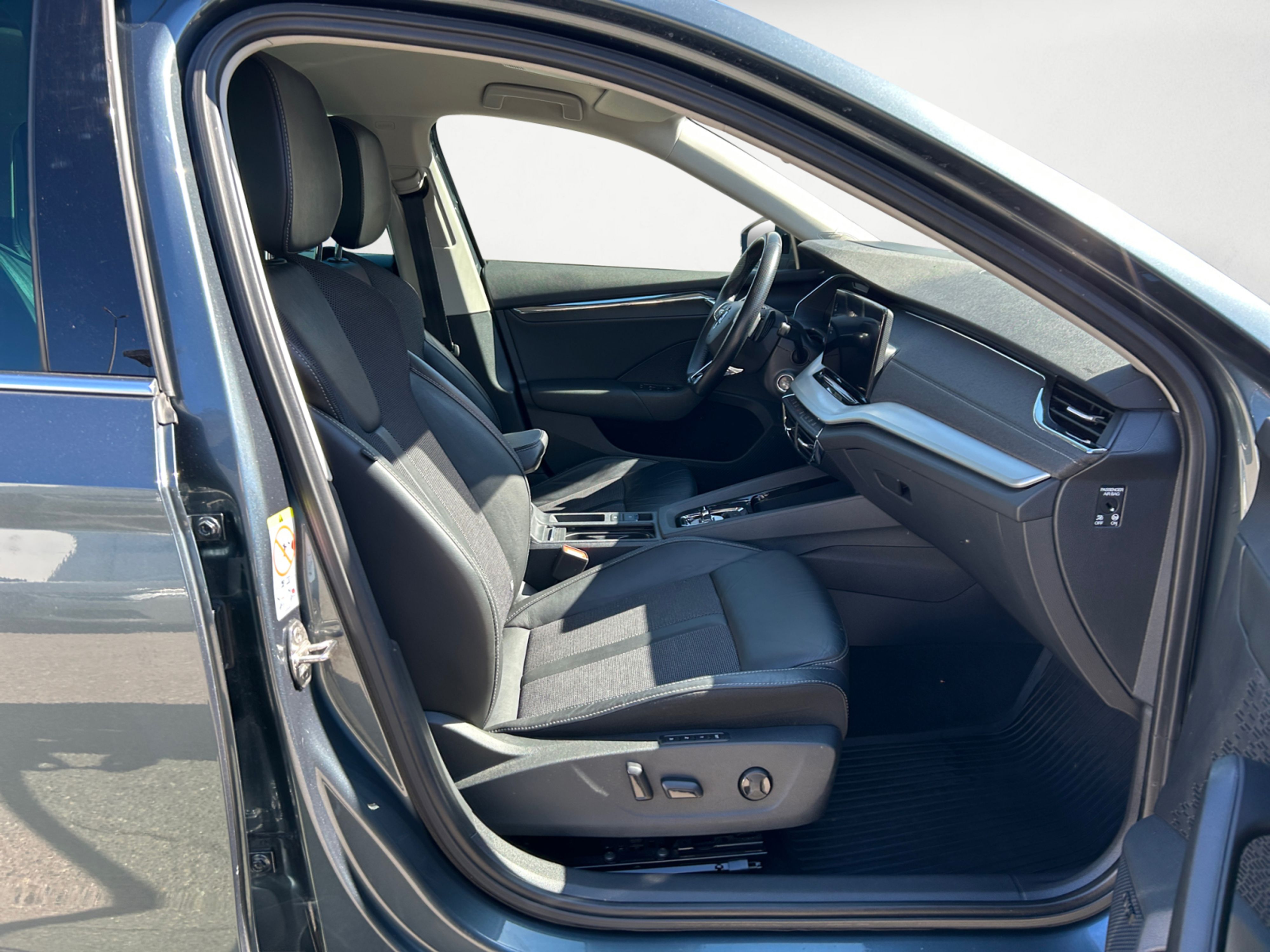 Skoda - Octavia Combi 2.0 TDI DSG Style