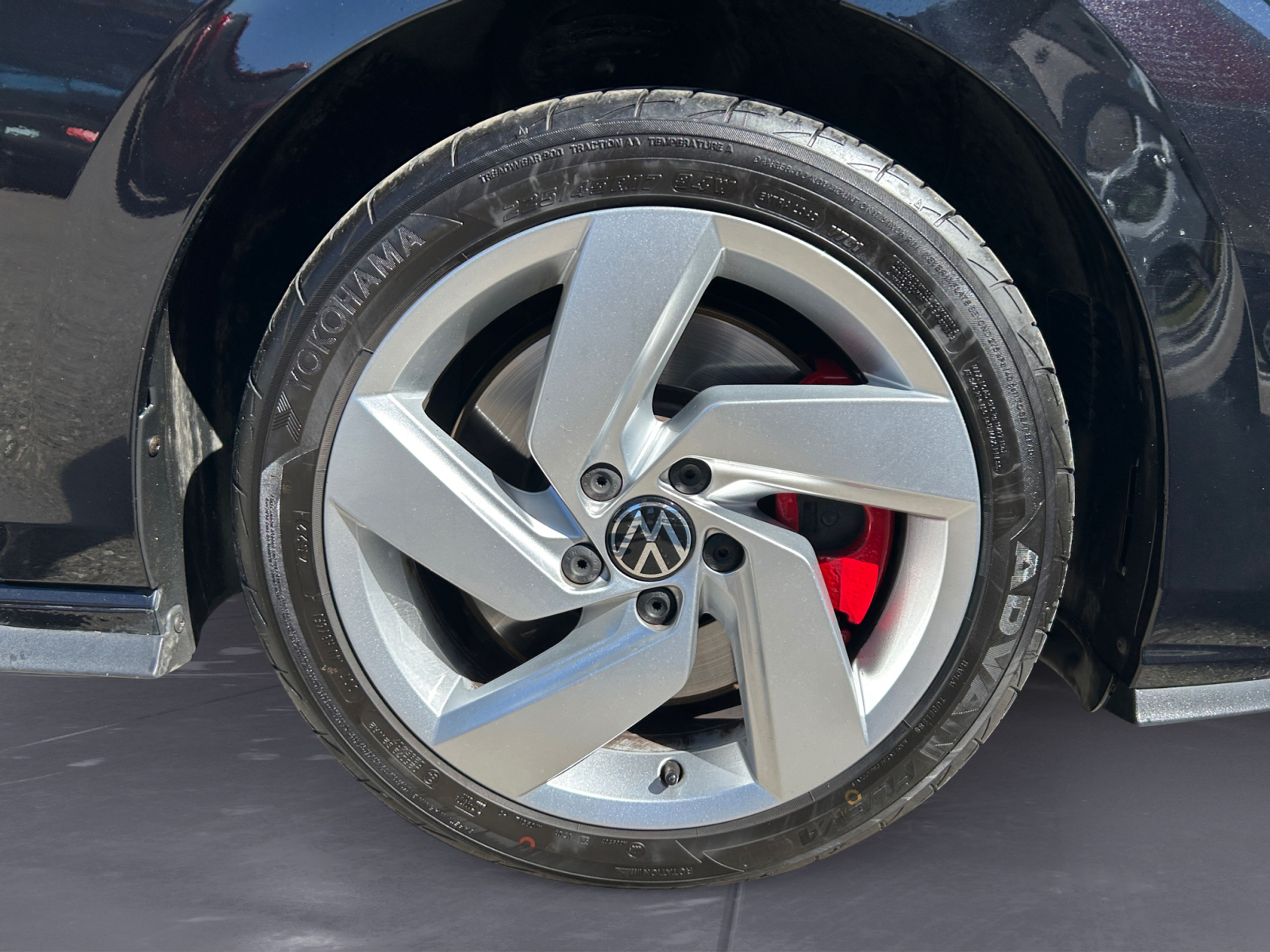 Volkswagen - Golf GTI 2.0 TSI