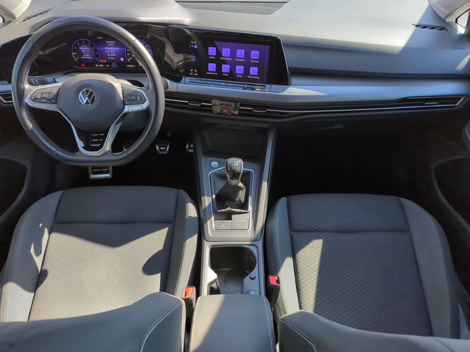 Volkswagen - Golf