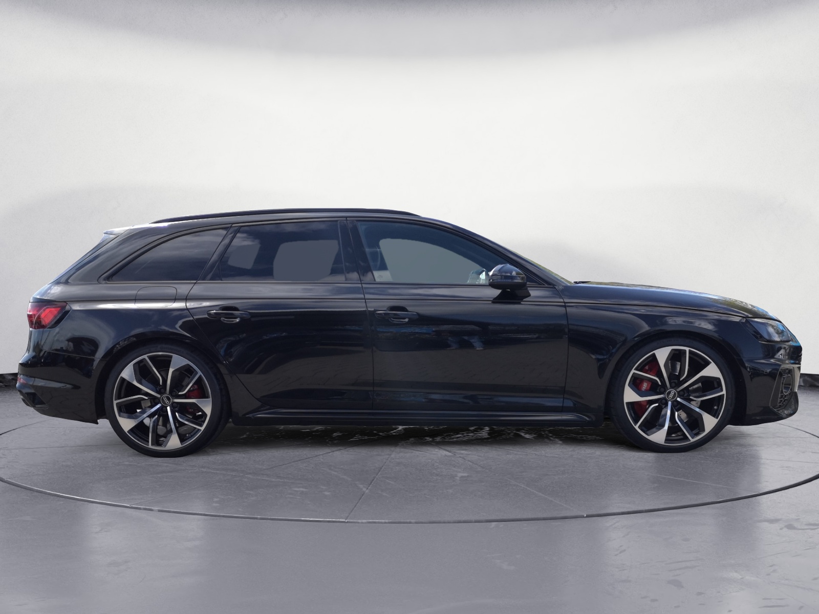 Audi - RS 4 Avant quattro tiptronic