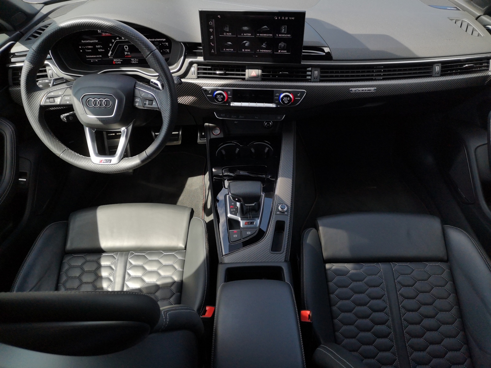 Audi - RS 4 Avant quattro tiptronic