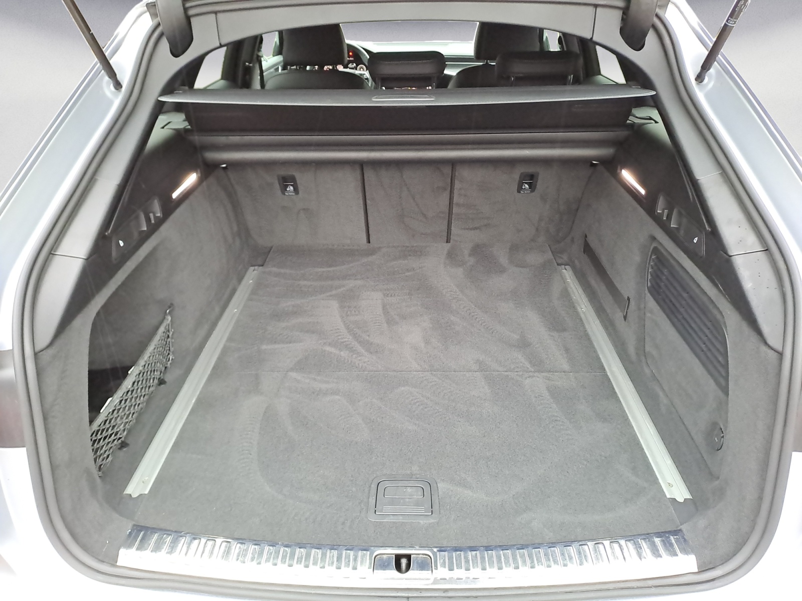 Audi - A6 Avant 40 TDI S tronic S line