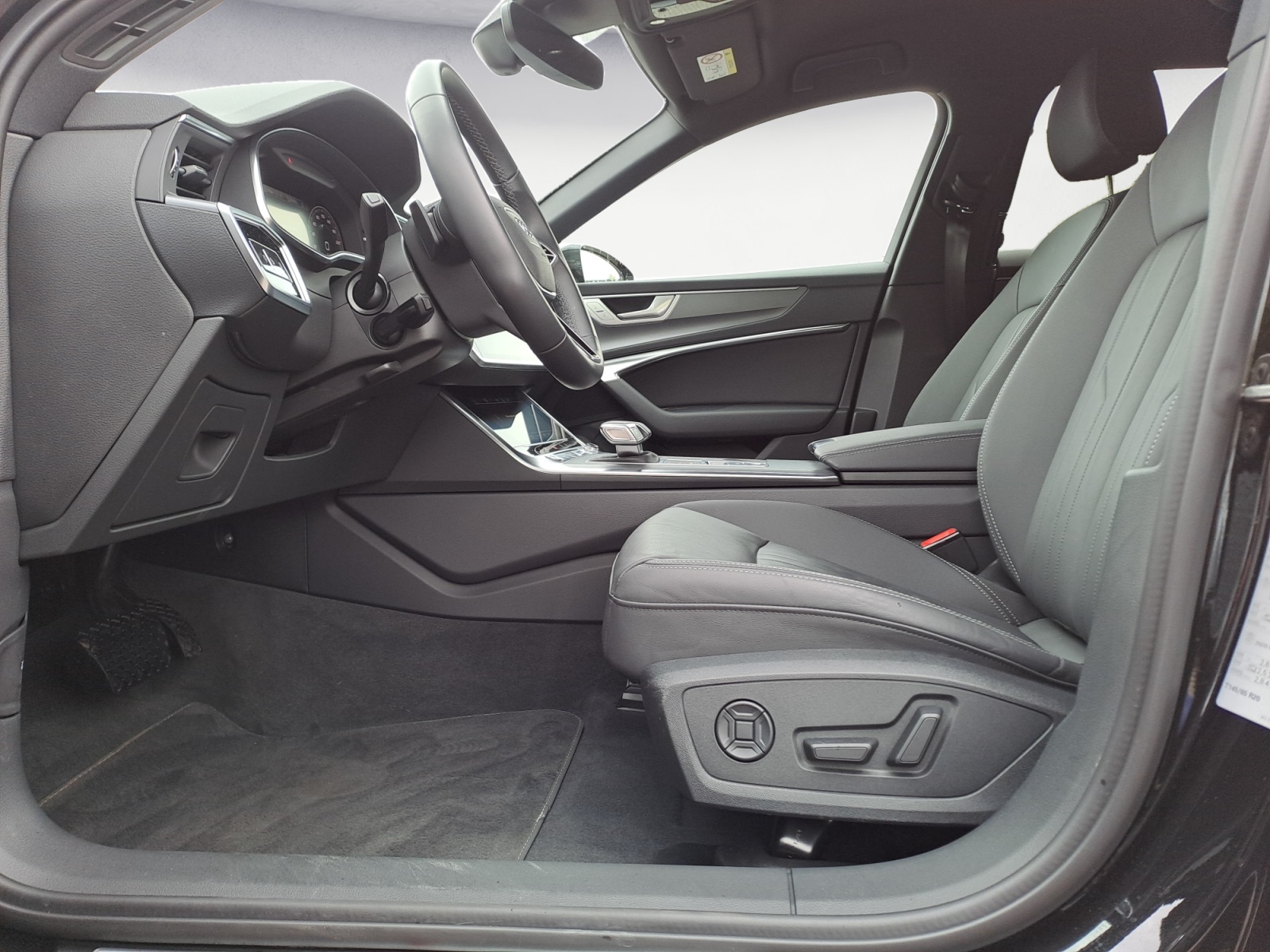 Audi - A6 Avant 45 TFSI S tronic S line