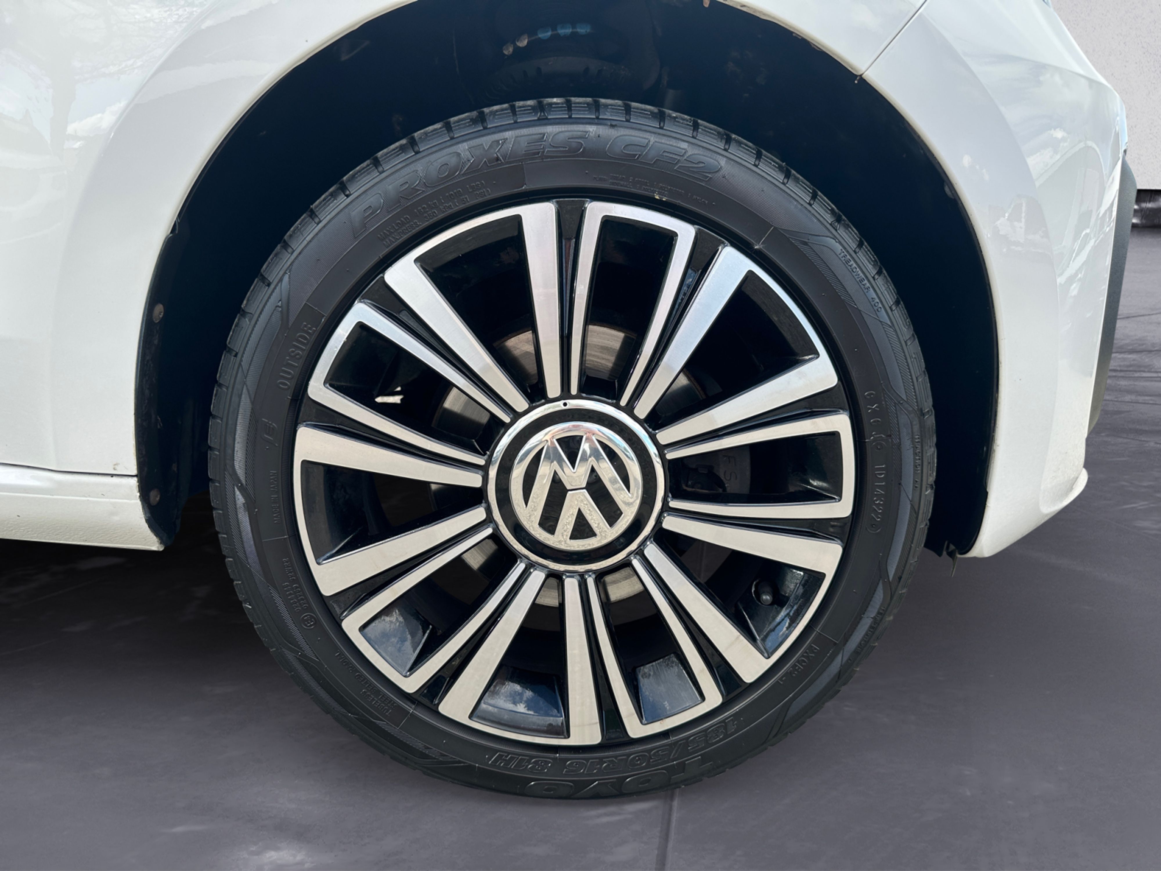 Volkswagen - up!