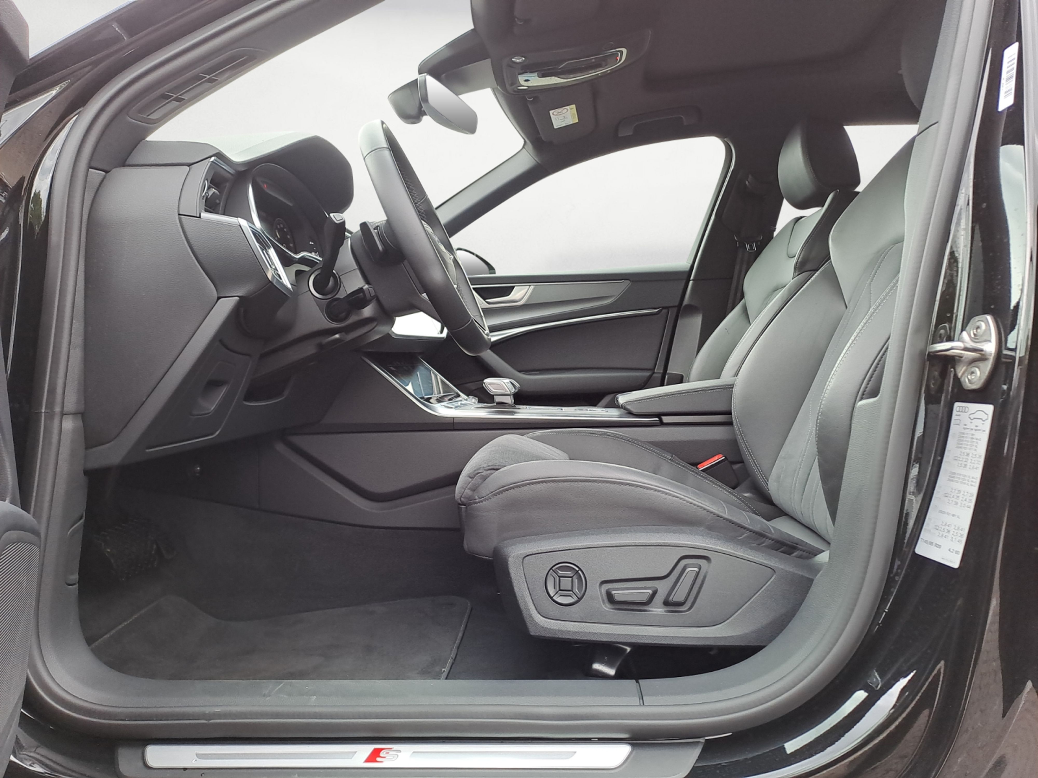 Audi - A6 Avant 40 TDI quattro S tronic S line