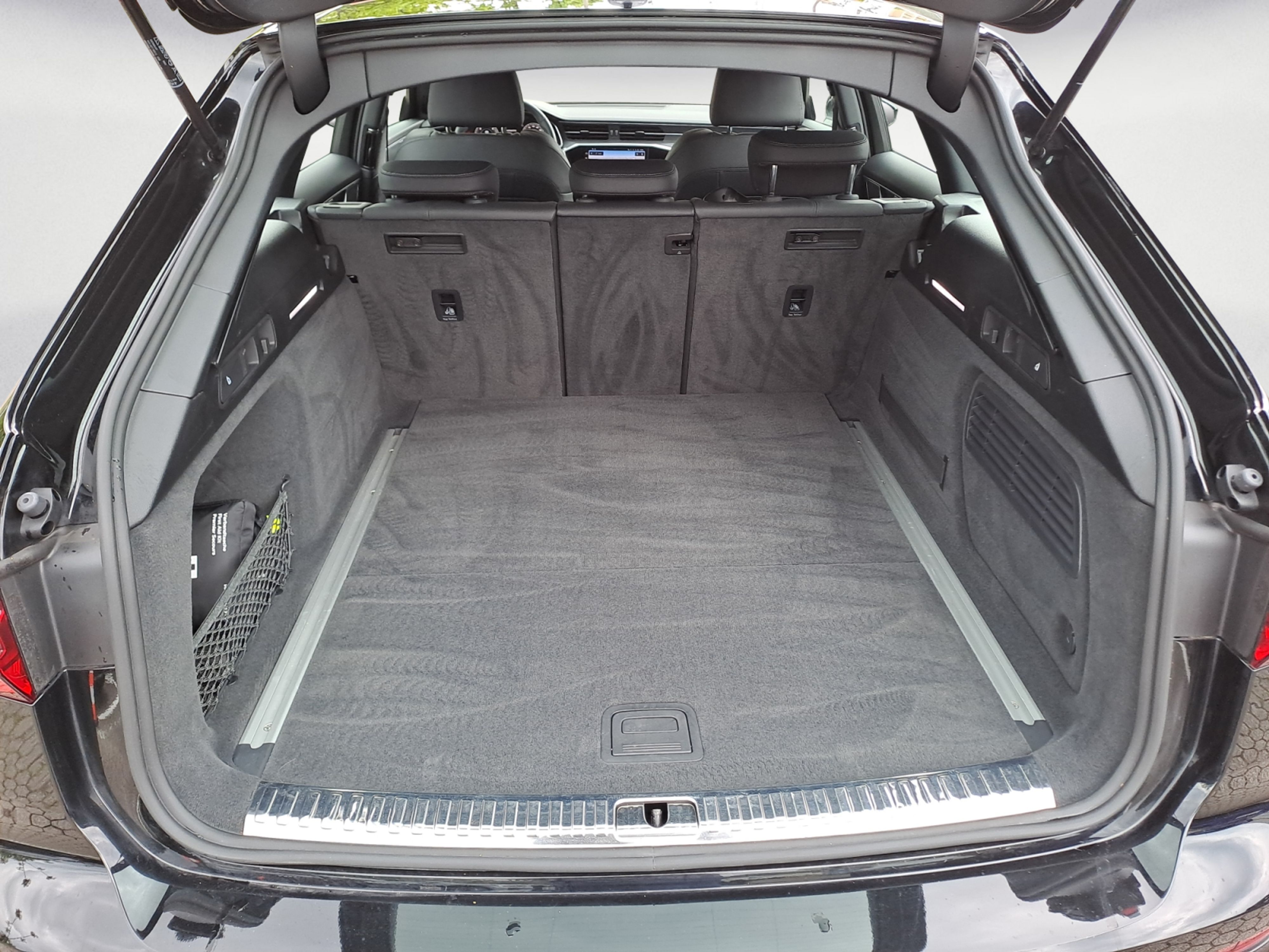 Audi - A6 Avant 40 TDI quattro S tronic S line