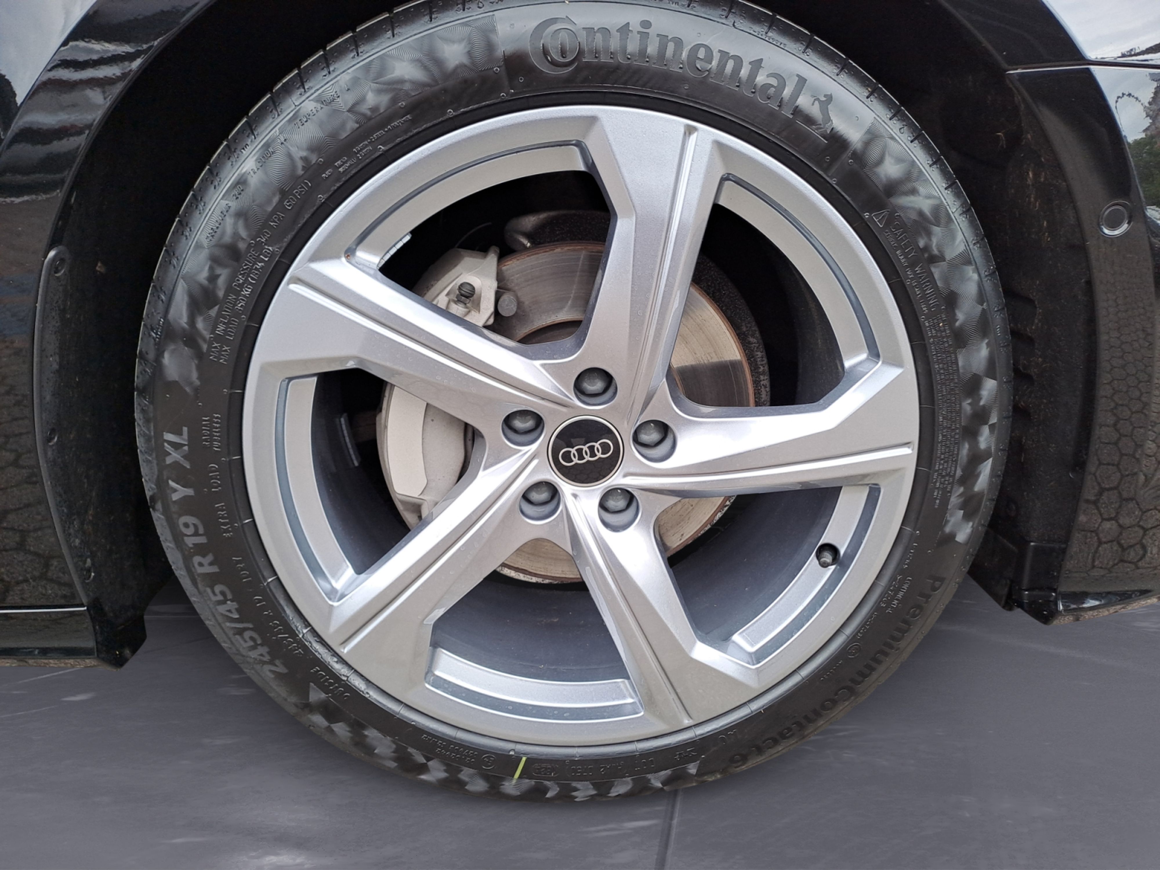 Audi - A6 Avant 40 TDI quattro S tronic S line