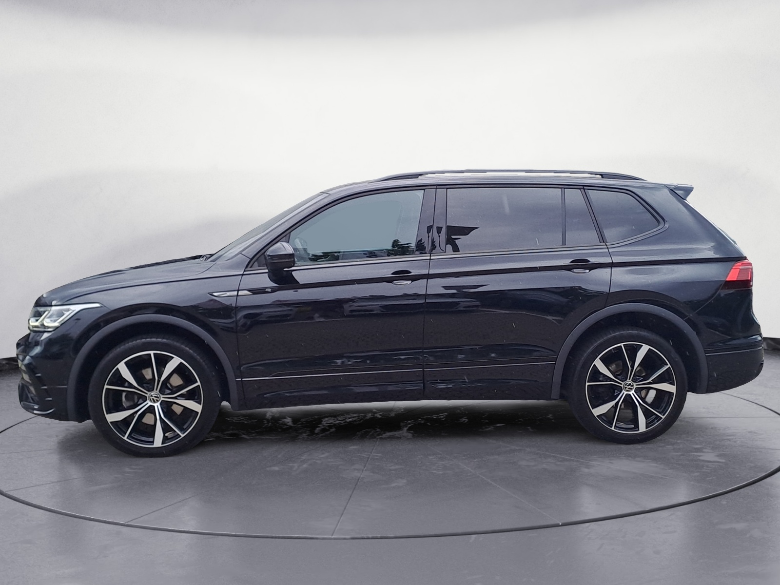 Volkswagen - Tiguan Allspace R-Line 2,0 l TDI SCR 4MO