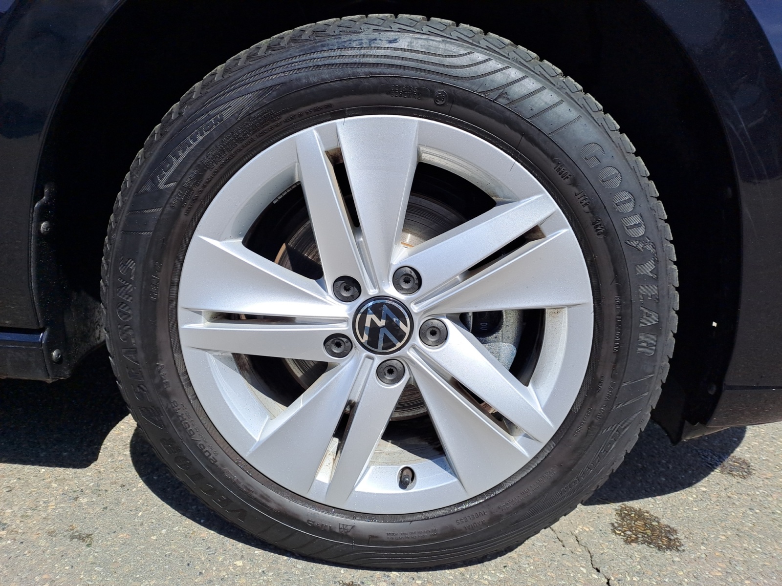 Volkswagen - Golf Life 2,0 TDI SCR DSG