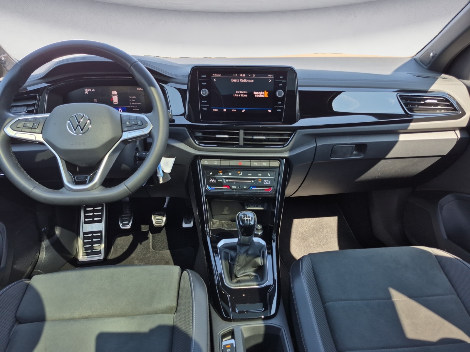 Volkswagen - T-Roc 1.0 TSI *R-LINE*
