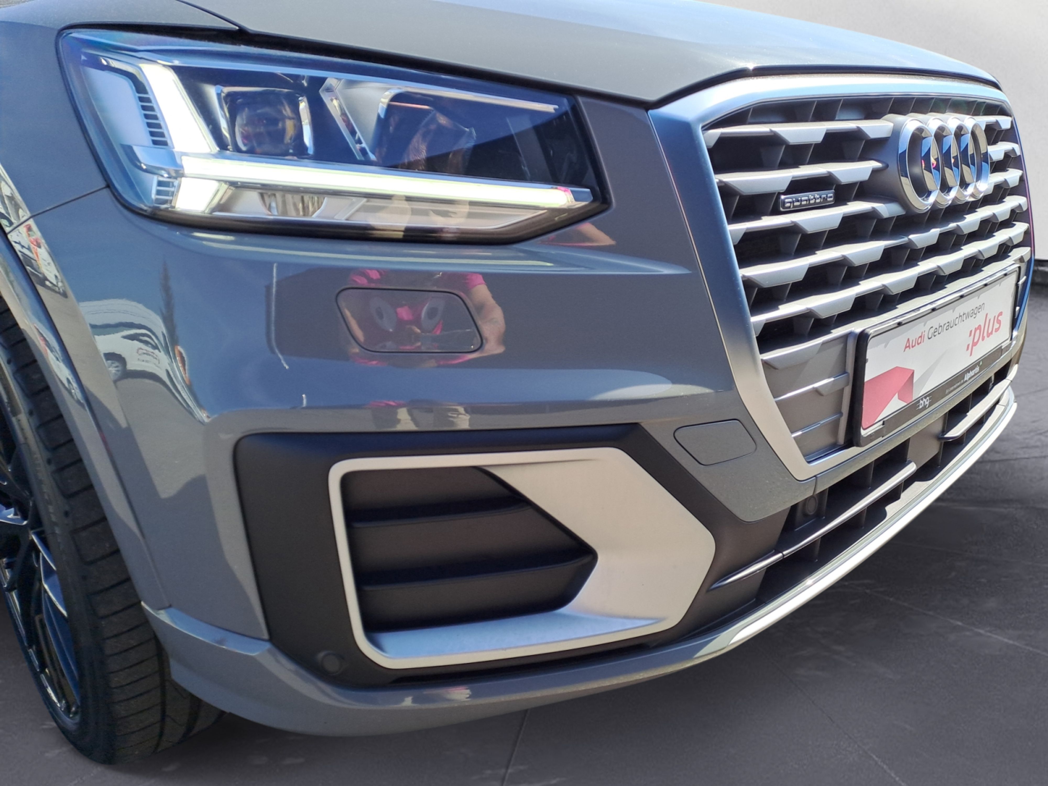 Audi - Q2