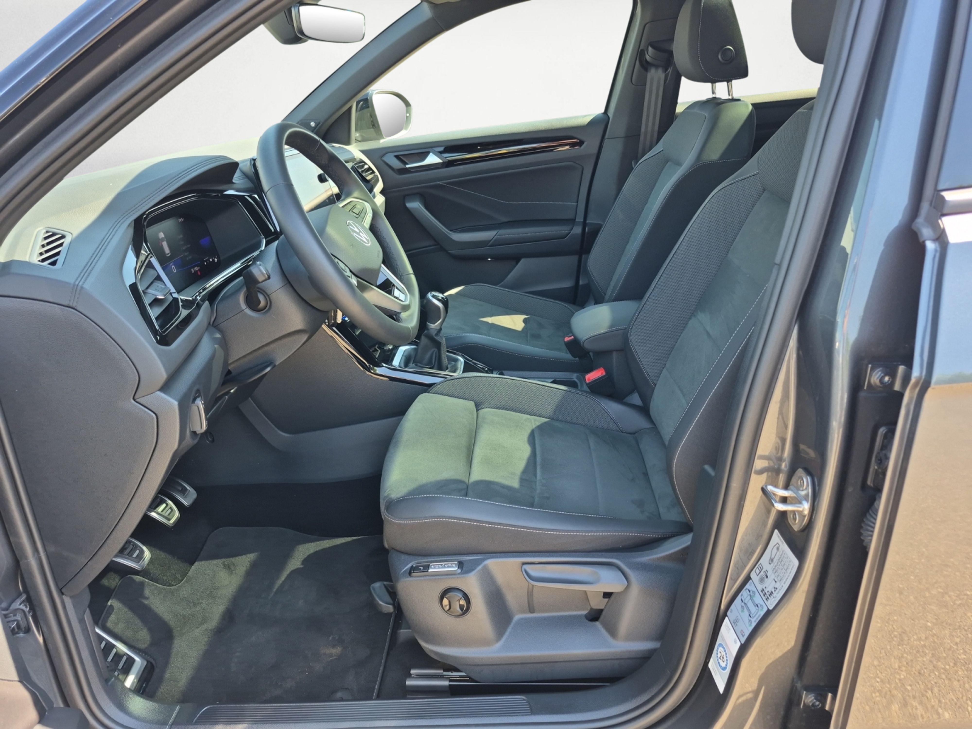 Volkswagen - T-Roc 1.0 TSI *R-LINE*