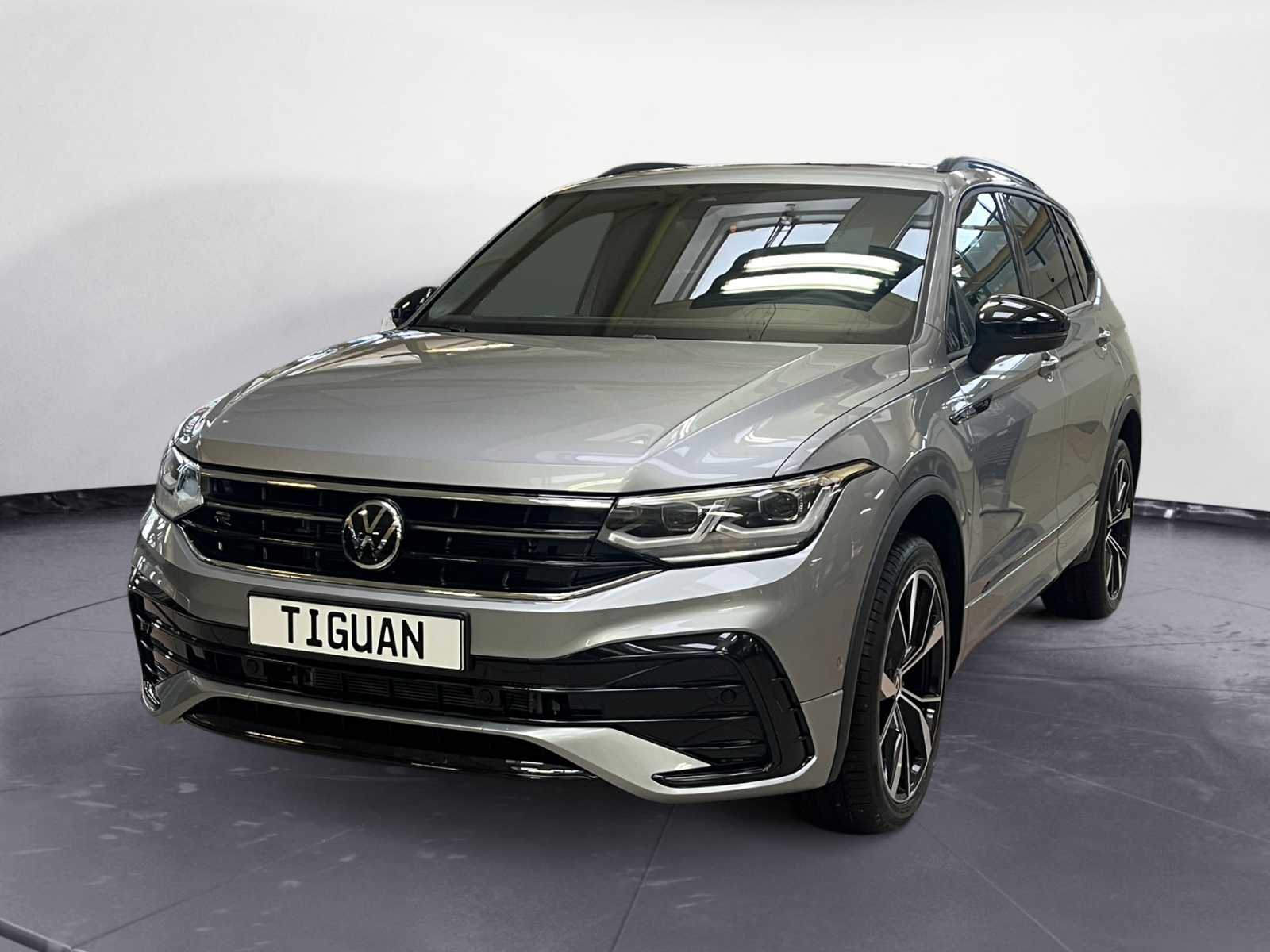 Volkswagen - Tiguan Allspace R-Line 2,0 l TSI OPF 4MOTION 7-Gang-Doppelkupplungsgetriebe DSG ,