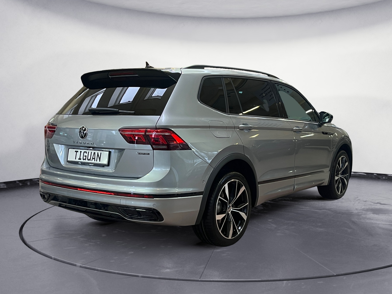 Volkswagen - Tiguan Allspace R-Line 2,0 l TSI OPF 4MOTION 7-Gang-Doppelkupplungsgetriebe DSG ,