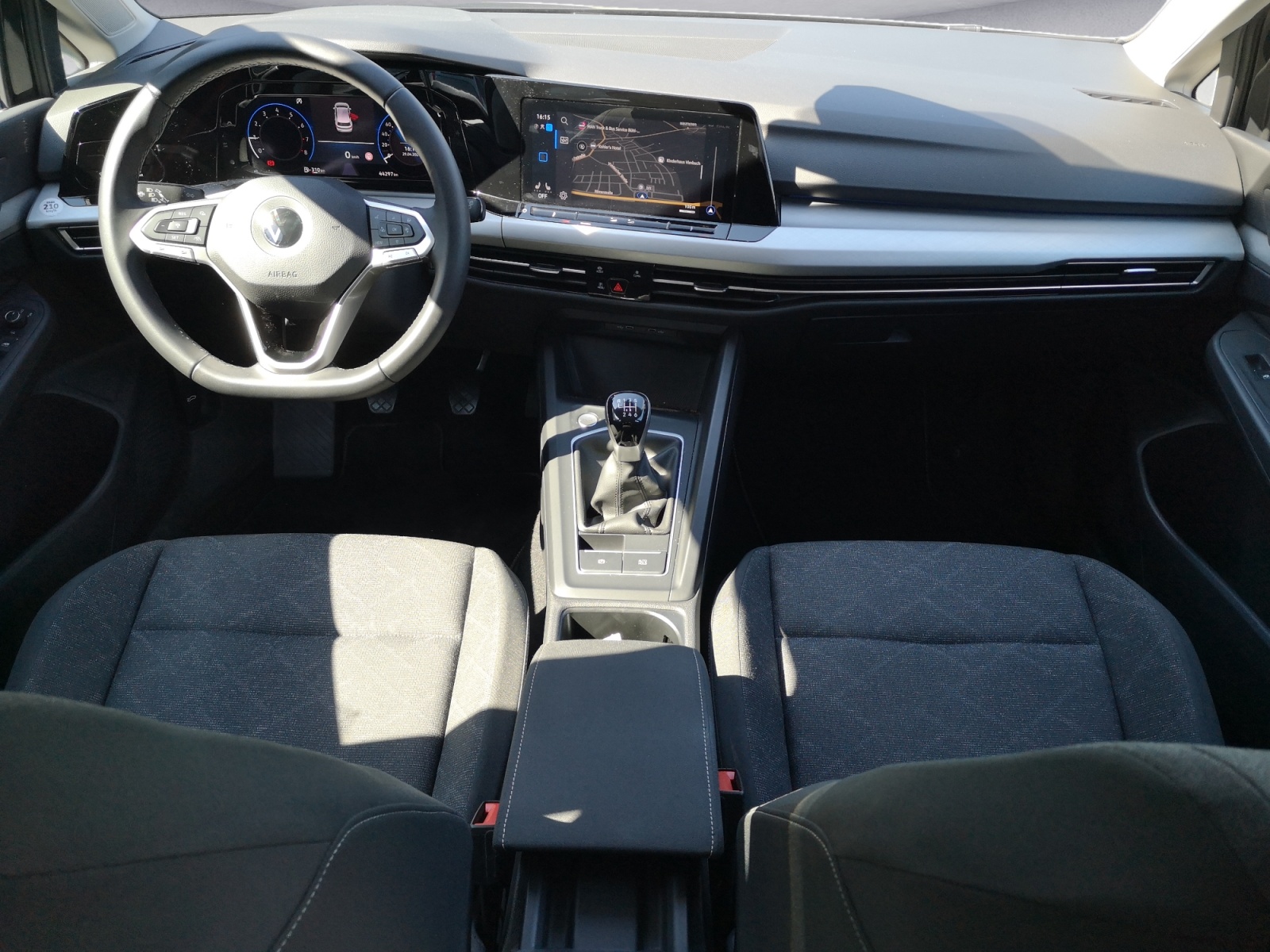 Volkswagen - Golf 1.0 TSI *LIFE*