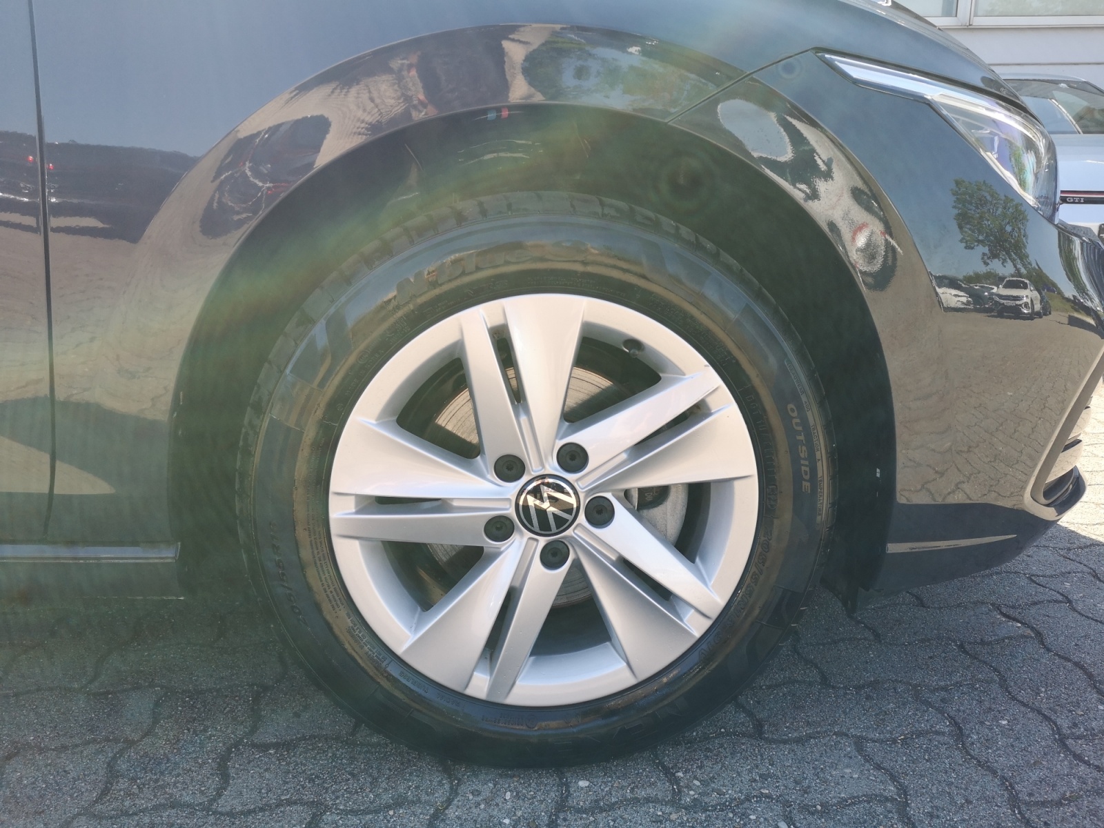 Volkswagen - Golf 1.0 TSI *LIFE*
