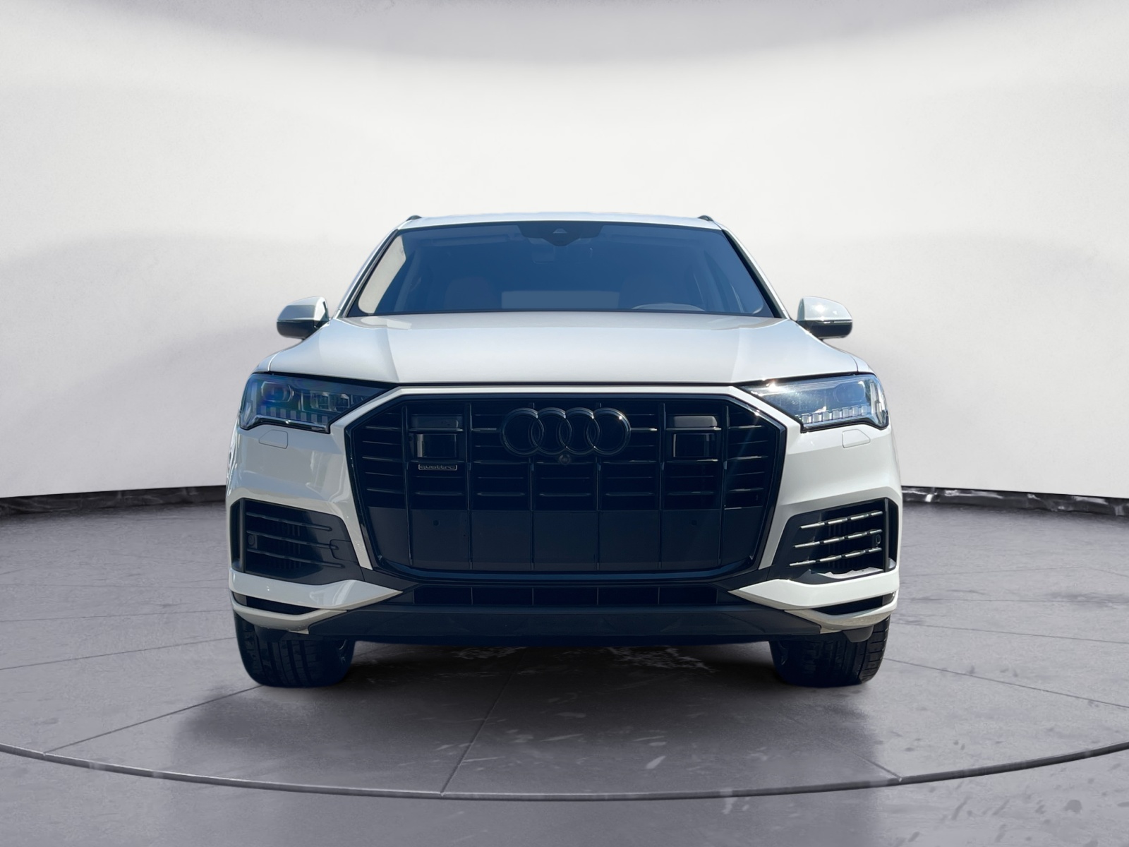Audi - Q7 55 TFSI e quattro tiptronic
