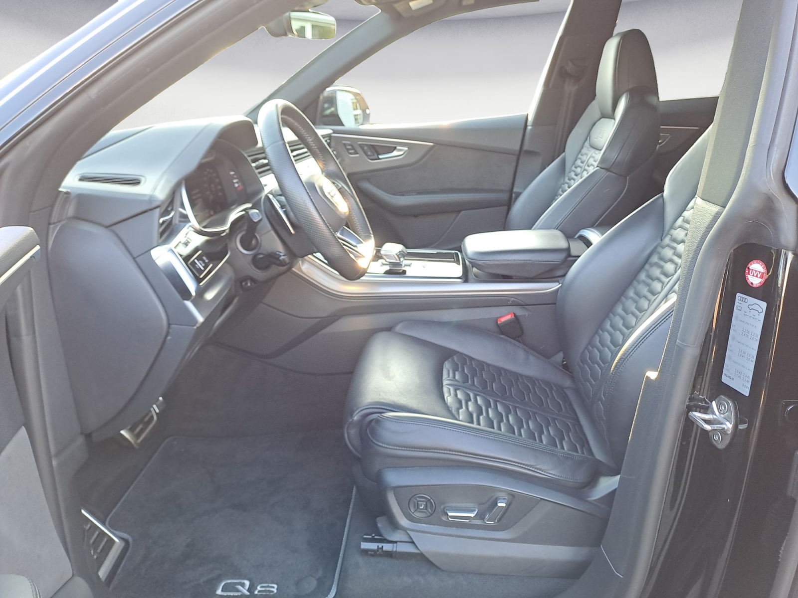 Audi - RS Q8 TFSI quattro tiptronic