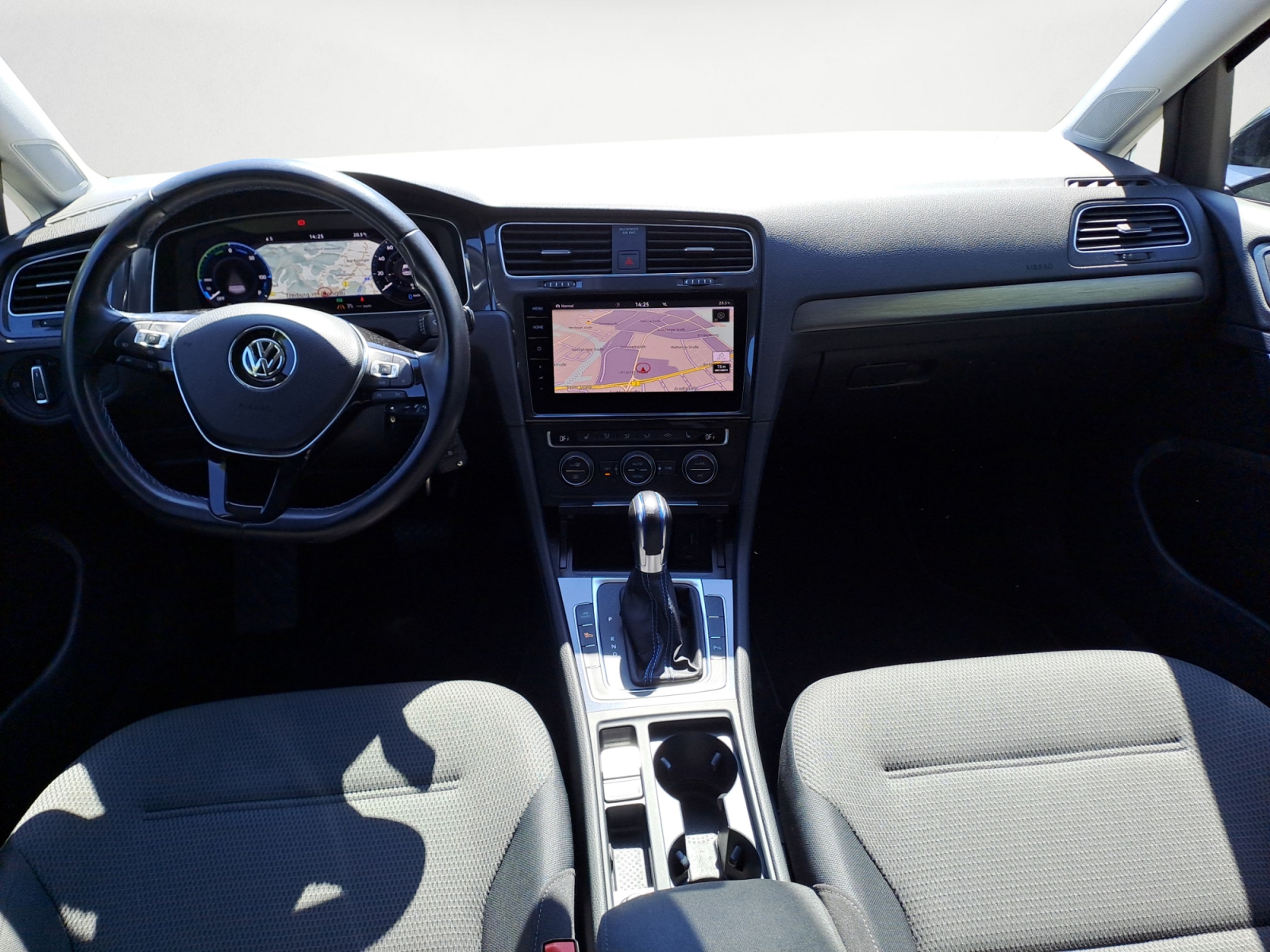 Volkswagen - Volkswagen Golf e-Golf