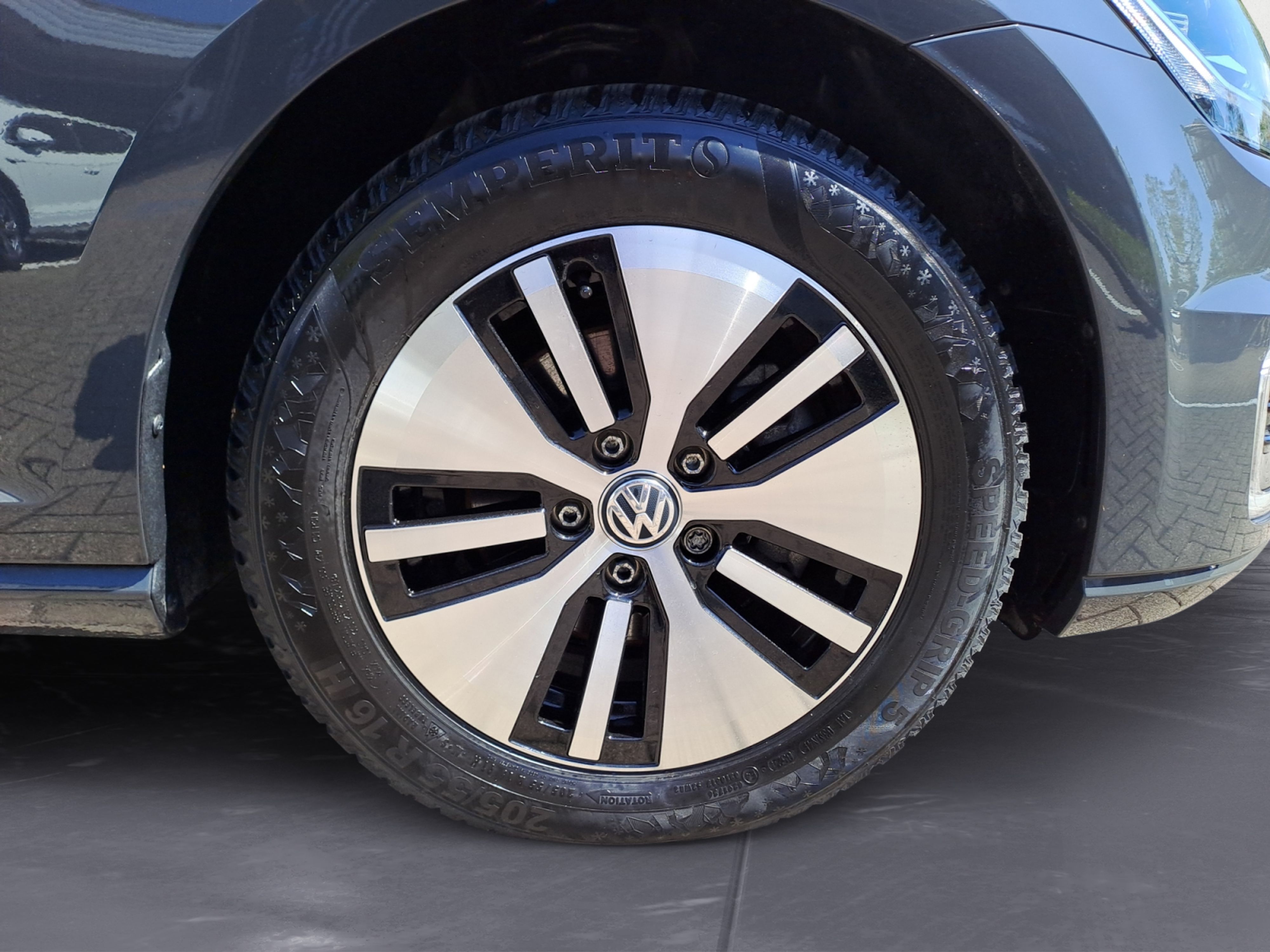 Volkswagen - Volkswagen Golf e-Golf