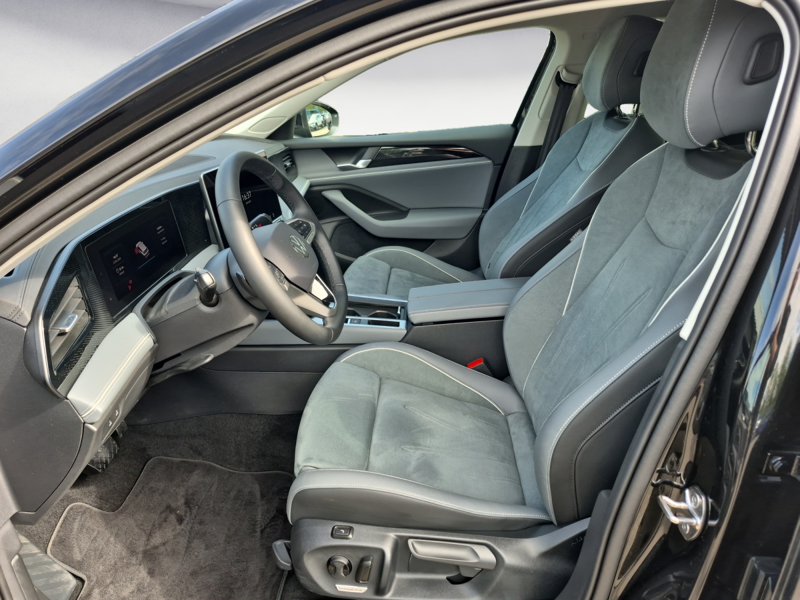 Volkswagen - Passat Variant 1.5 e-Hybrid OPF DSG Business