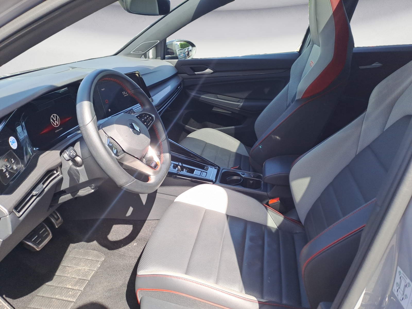 Volkswagen - Golf GTI 2.0 TSI DSG Clubsport