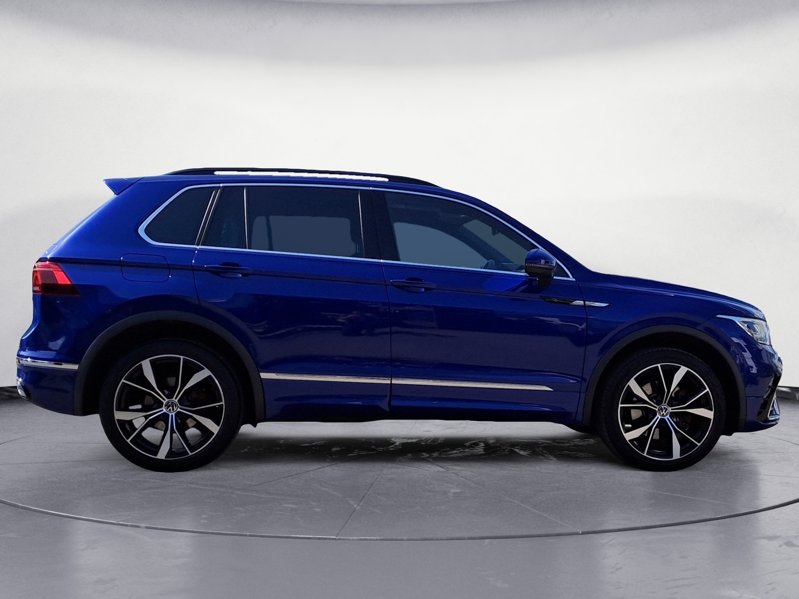 Volkswagen - Tiguan 2.0 TDI SCR 4MOTION DSG R-Line
