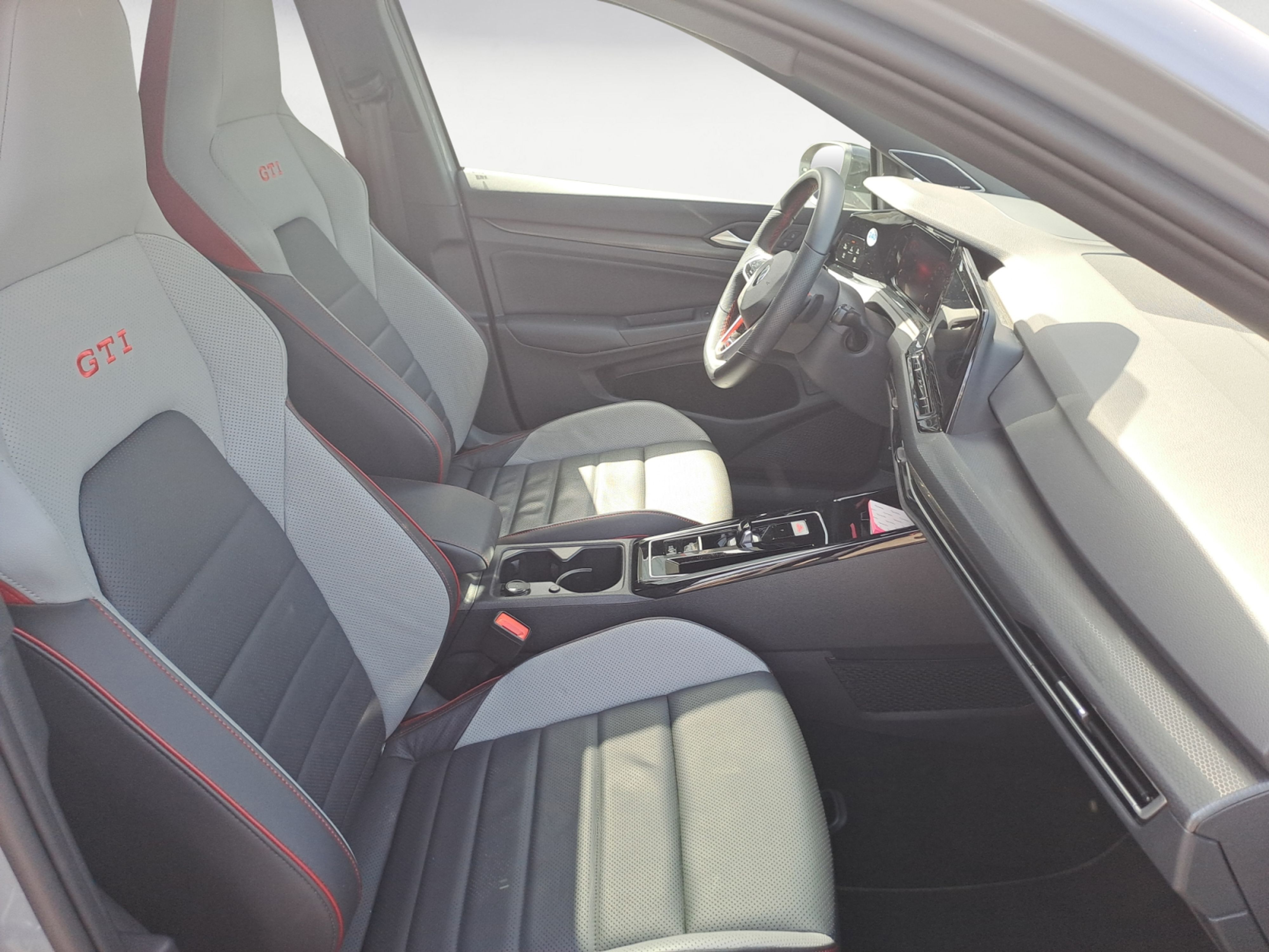 Volkswagen - Golf GTI 2.0 TSI DSG Clubsport