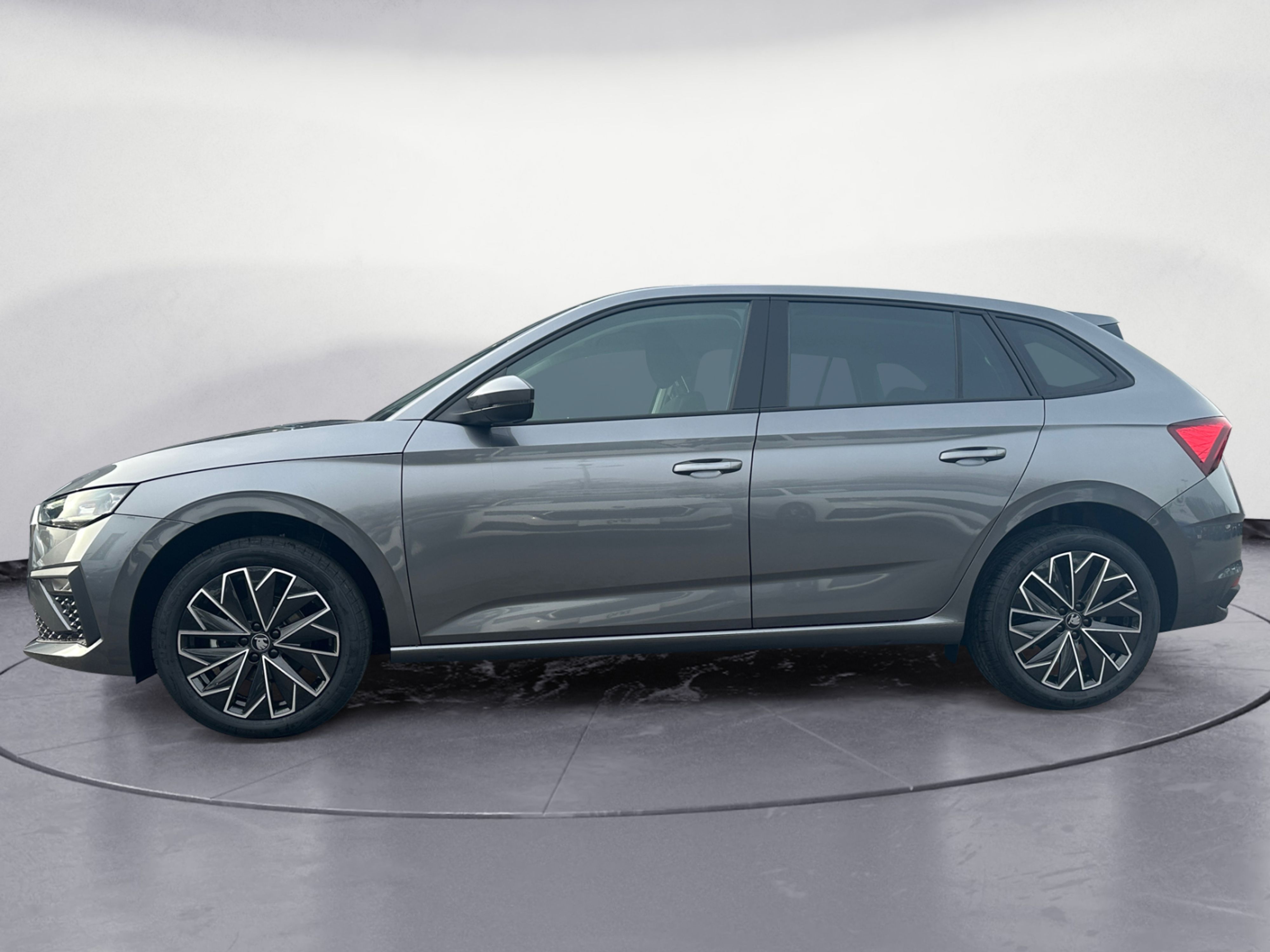 Skoda - Scala Tour 1,0 TSI  7-Gang-DSG