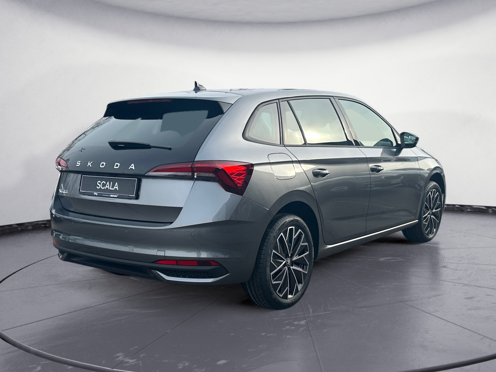 Skoda - Scala Tour 1,0 TSI  7-Gang-DSG