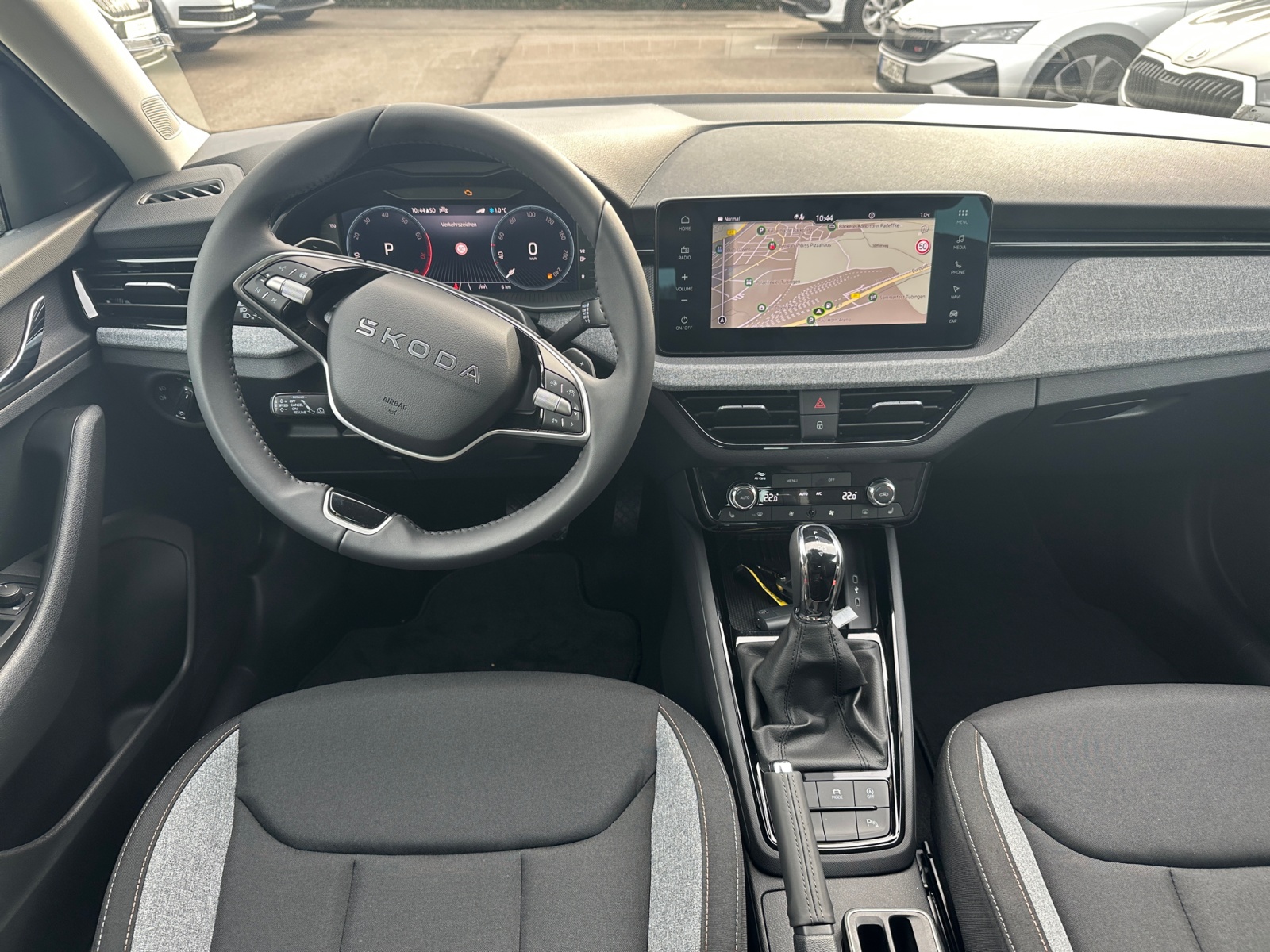 Skoda - Scala Tour 1,0 TSI  7-Gang-DSG