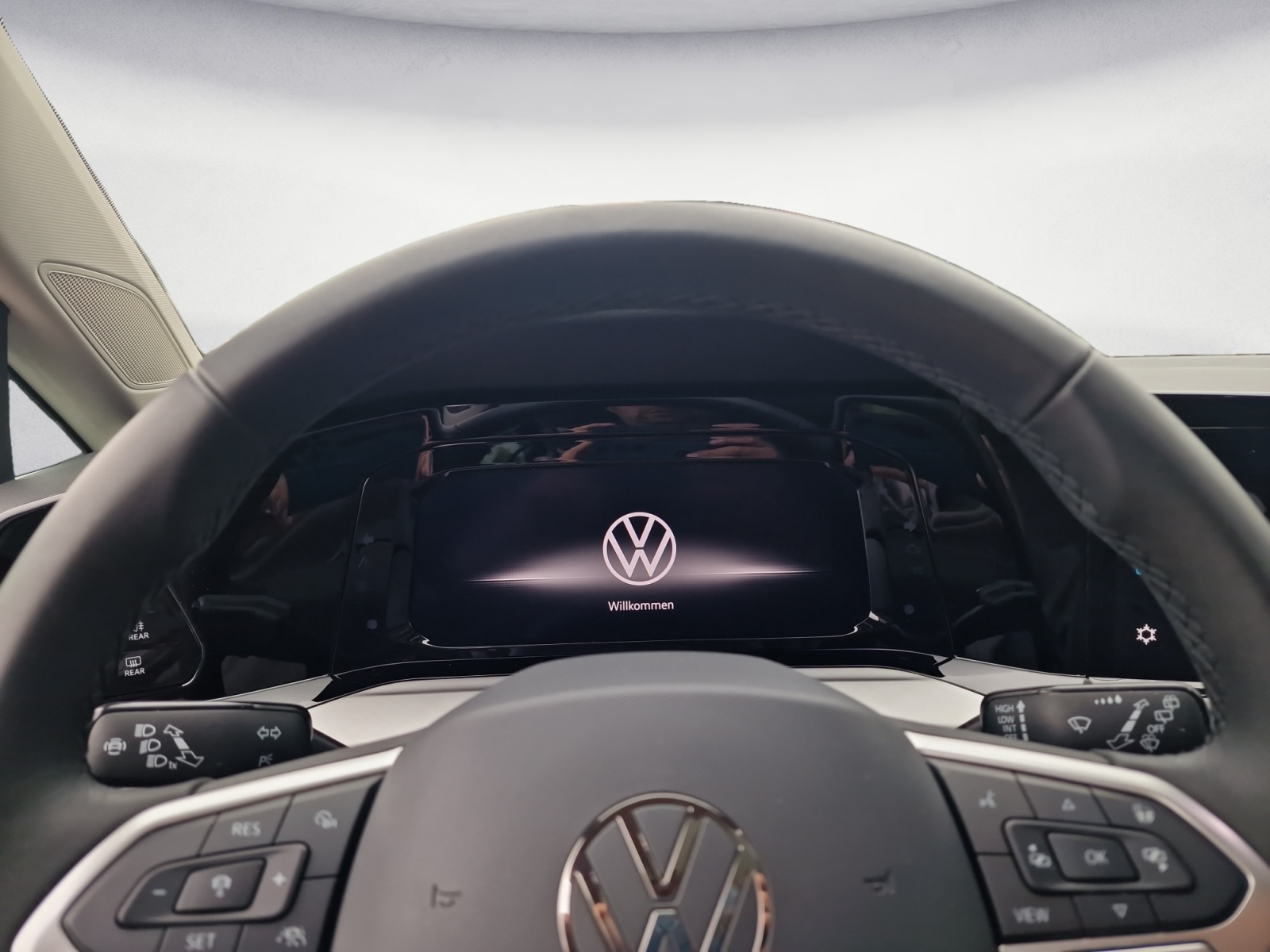Volkswagen - Golf 1.5 TSI Life