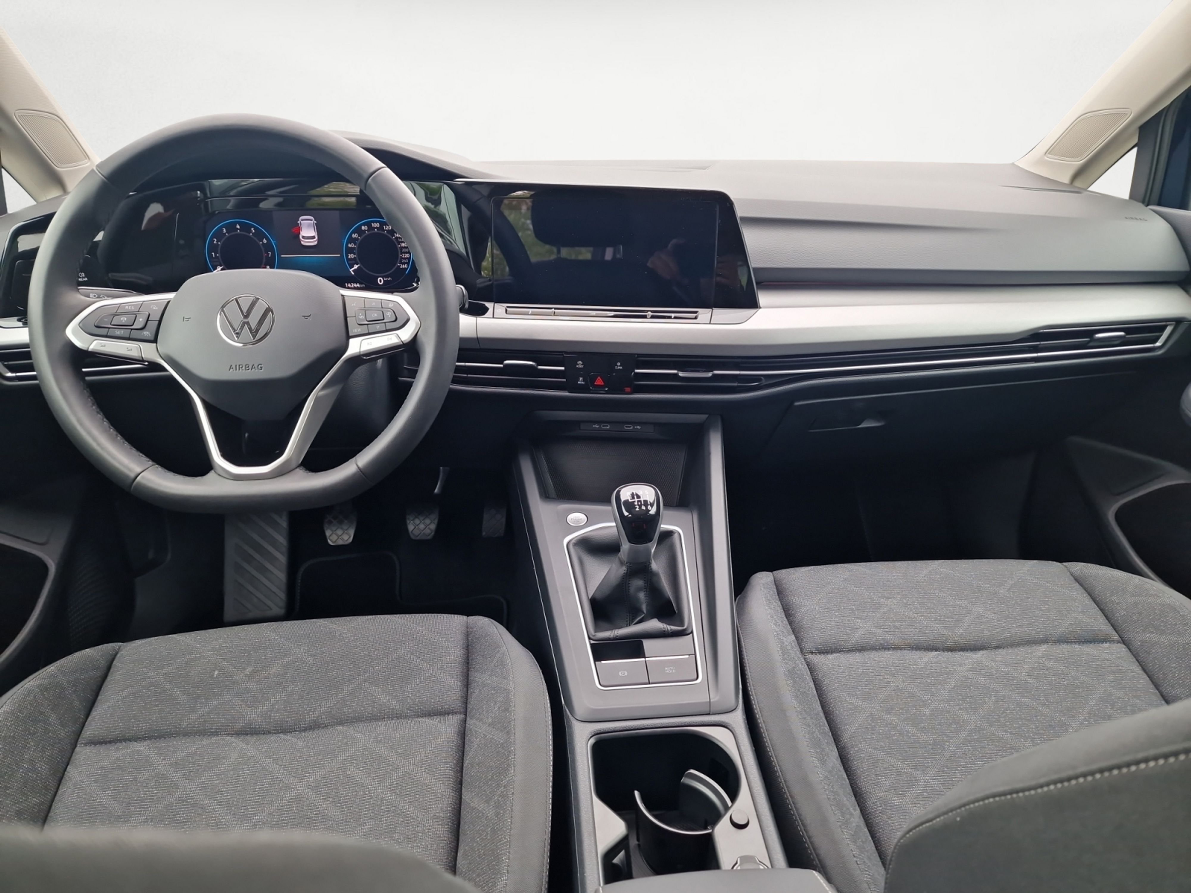 Volkswagen - Golf 1.5 TSI Life