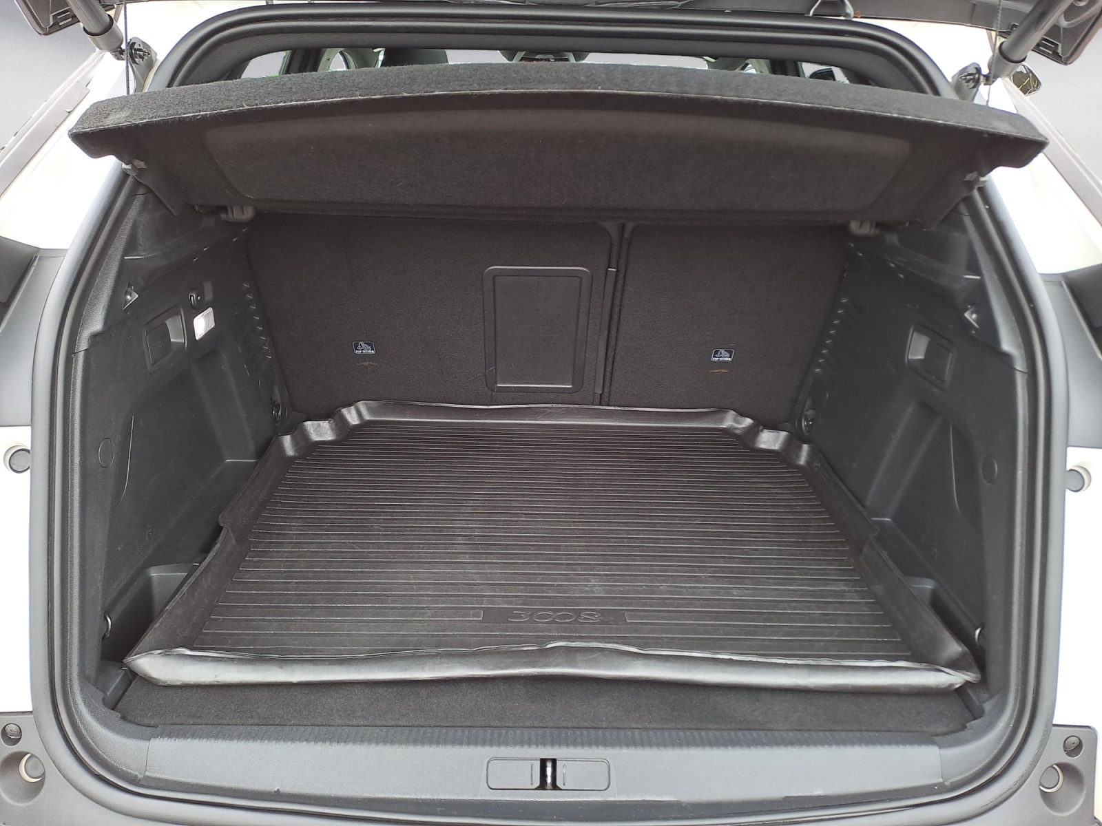 Peugeot - 3008 BlueHDi 180 Stop & Start EAT6 GT