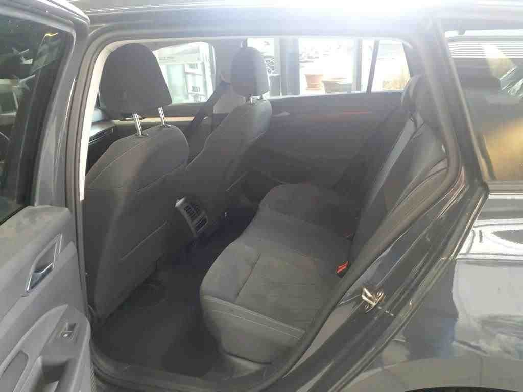 Volkswagen - Golf Variant 2.0 TDI SCR DSG Life
