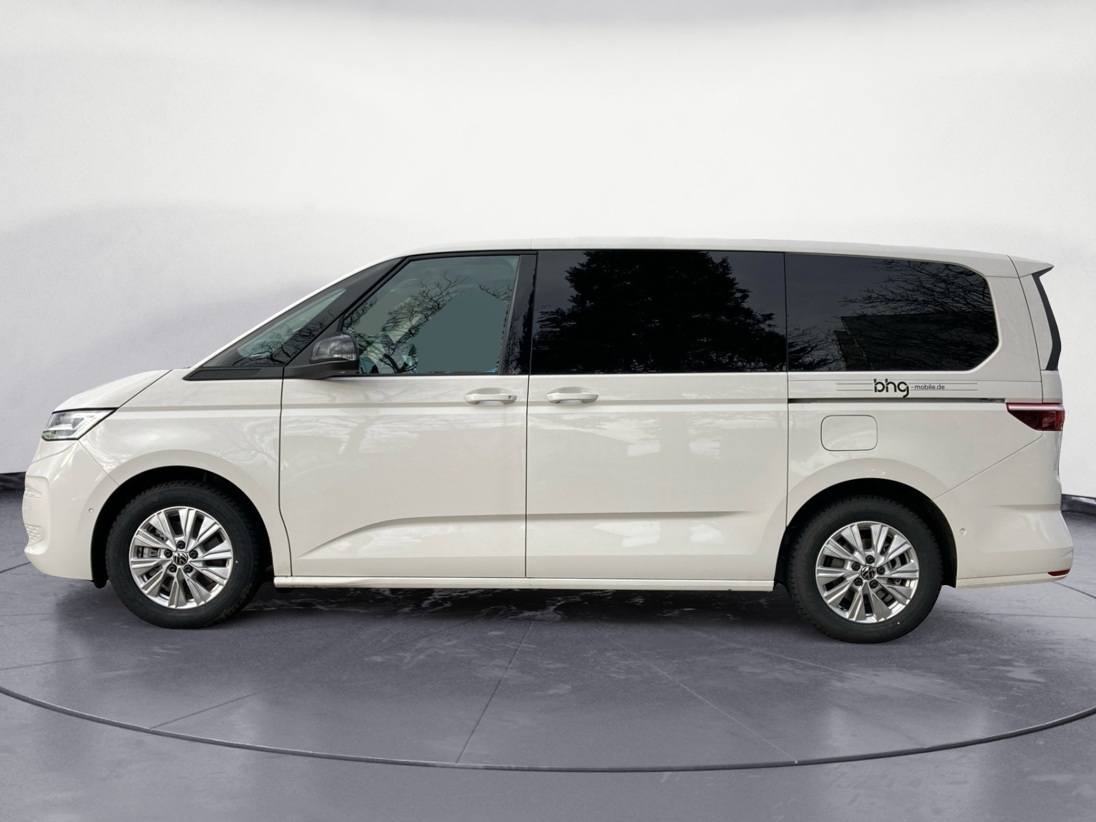 Volkswagen - Multivan Life 2,0 l TDI SCR Frontantrieb 7-Gang-DSG Radst. 3124 mm langer Überhang