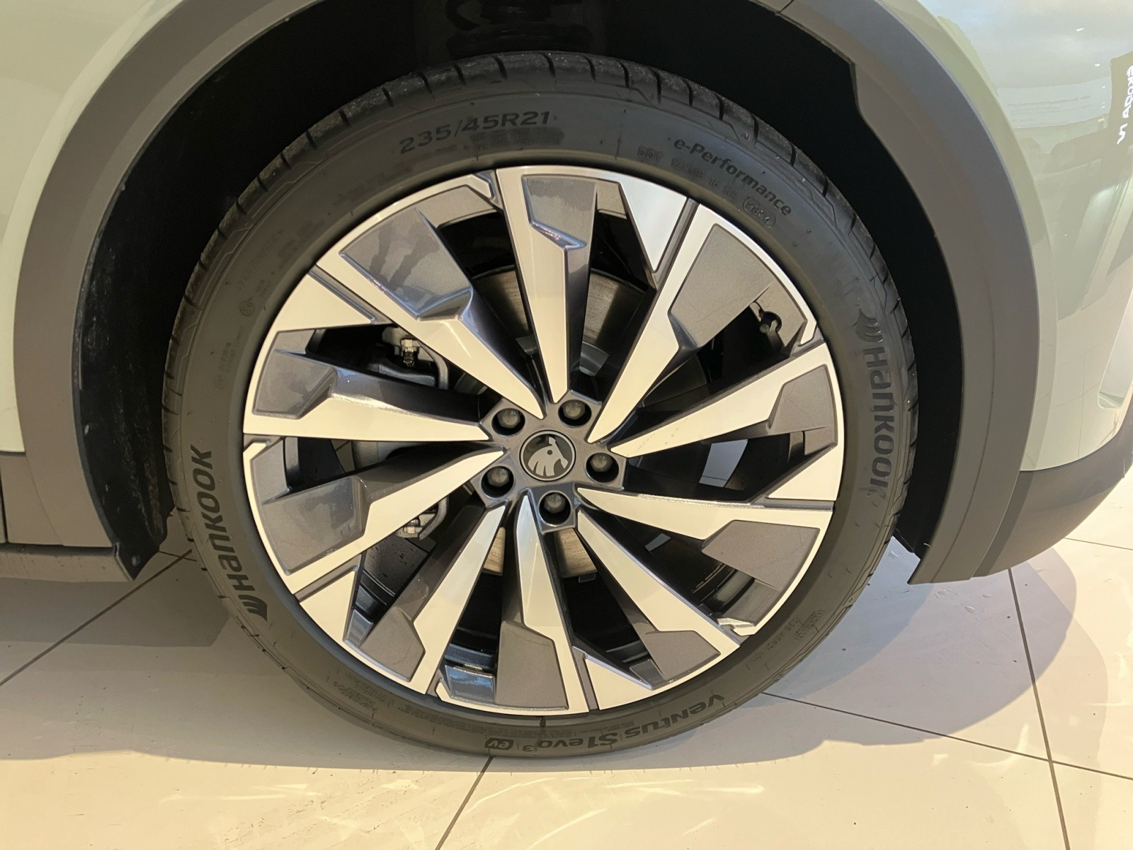Skoda - Elroq 85