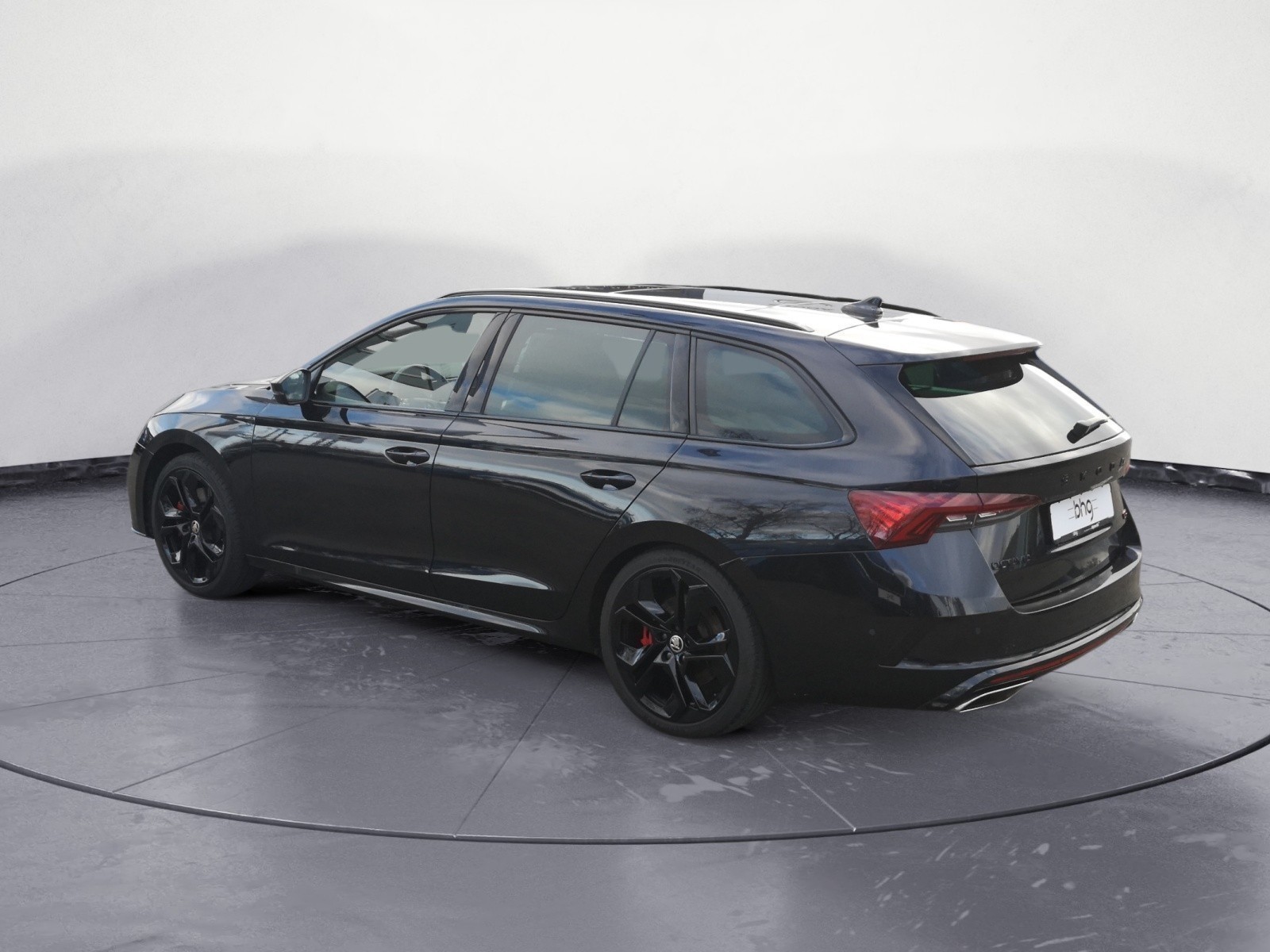 Skoda - Octavia Combi RS Plus 2.0 TSI