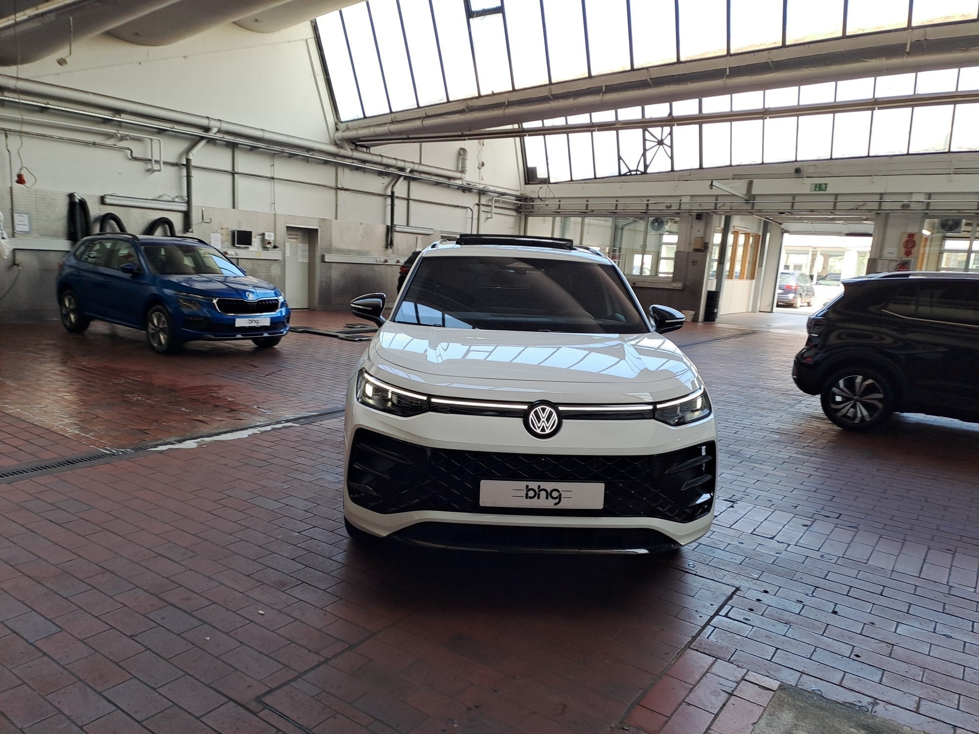 Volkswagen - Tayron R-Line 1,5 l eHybrid OPF  (  /   6-Gang-Doppelku pplungsgetriebe DSG