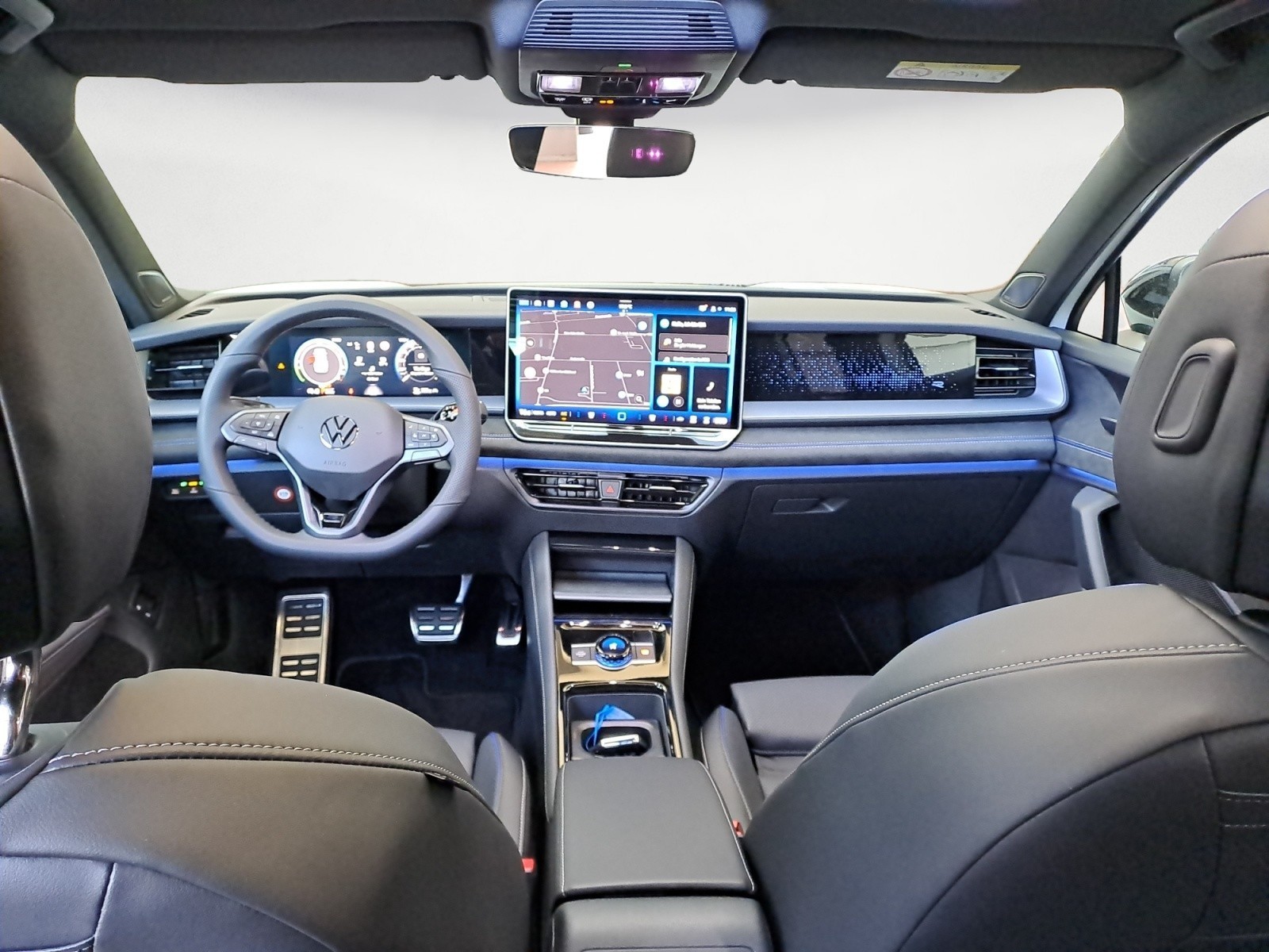 Volkswagen - Tayron R-Line 1,5 l eHybrid OPF  (  /   6-Gang-Doppelku pplungsgetriebe DSG
