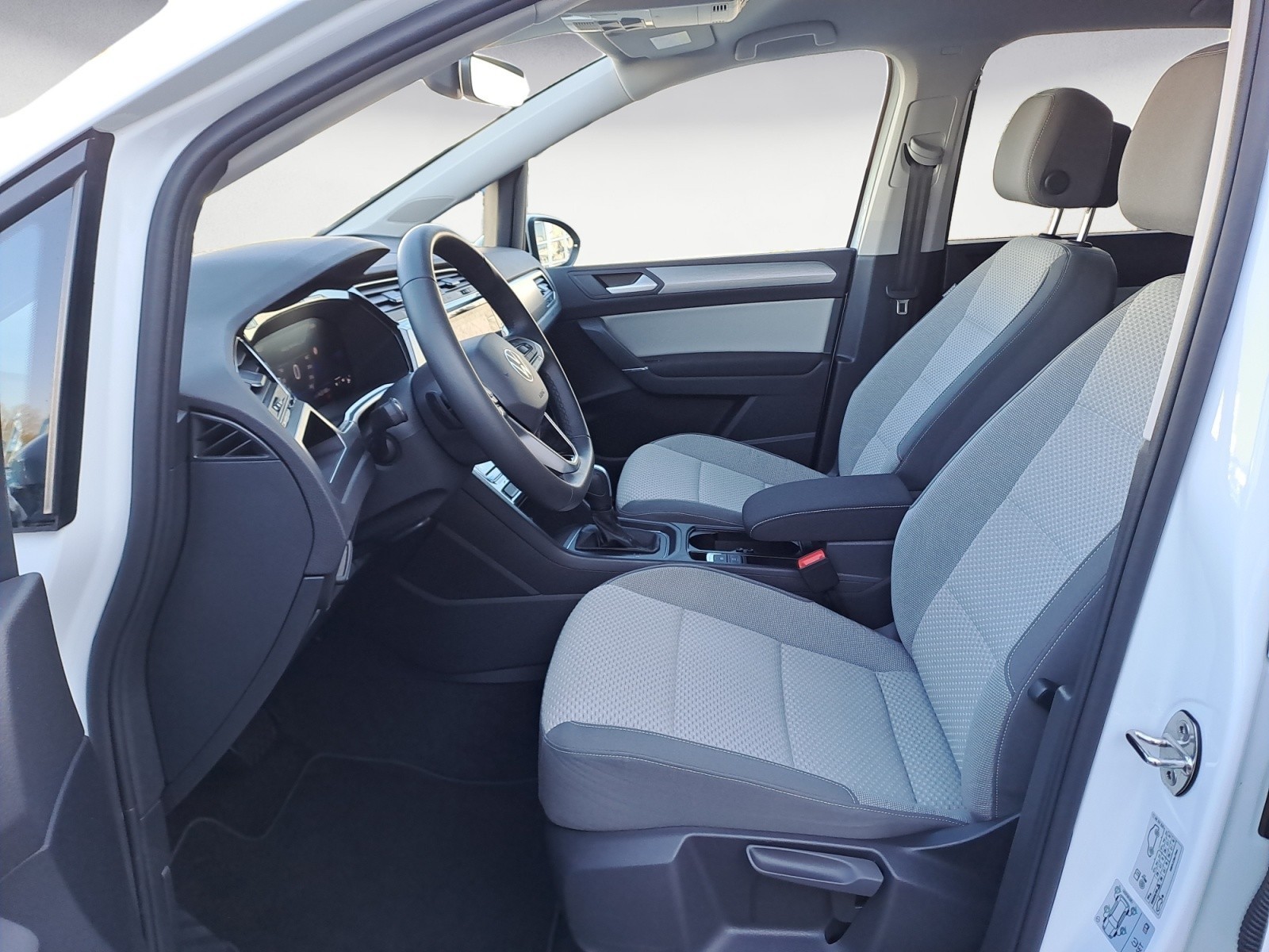 Volkswagen - Touran 1.5 TSI DSG Comfortline
