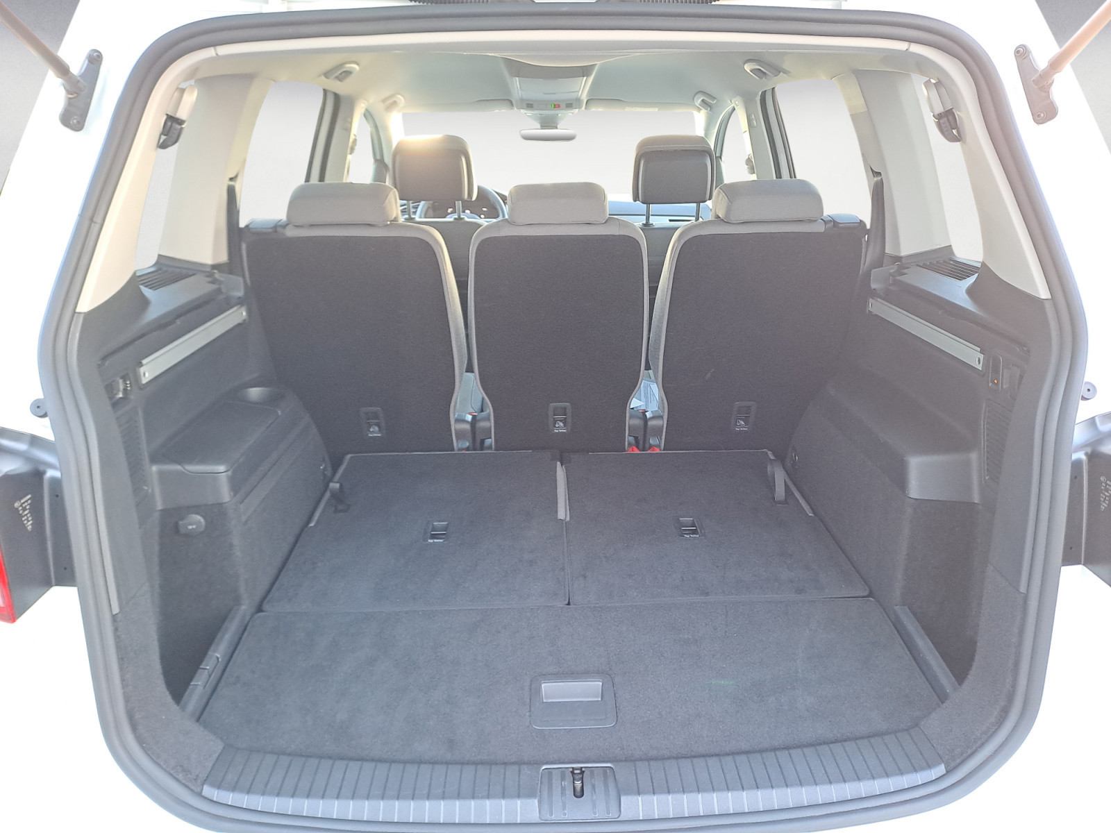 Volkswagen - Touran 1.5 TSI DSG Comfortline